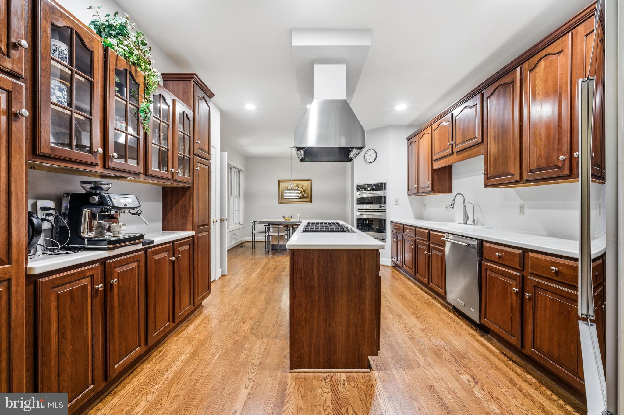 RIVER FALLS - Residential