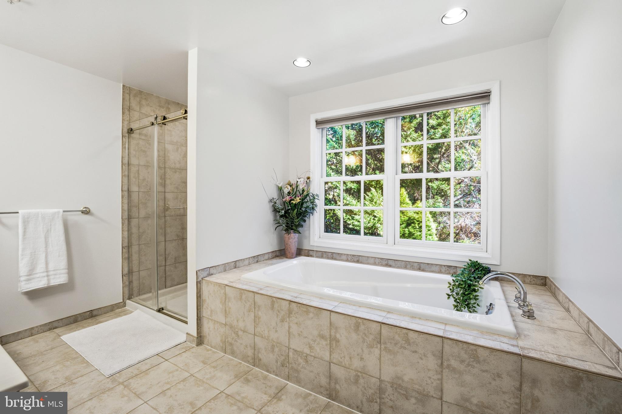 RIVER FALLS - Residential