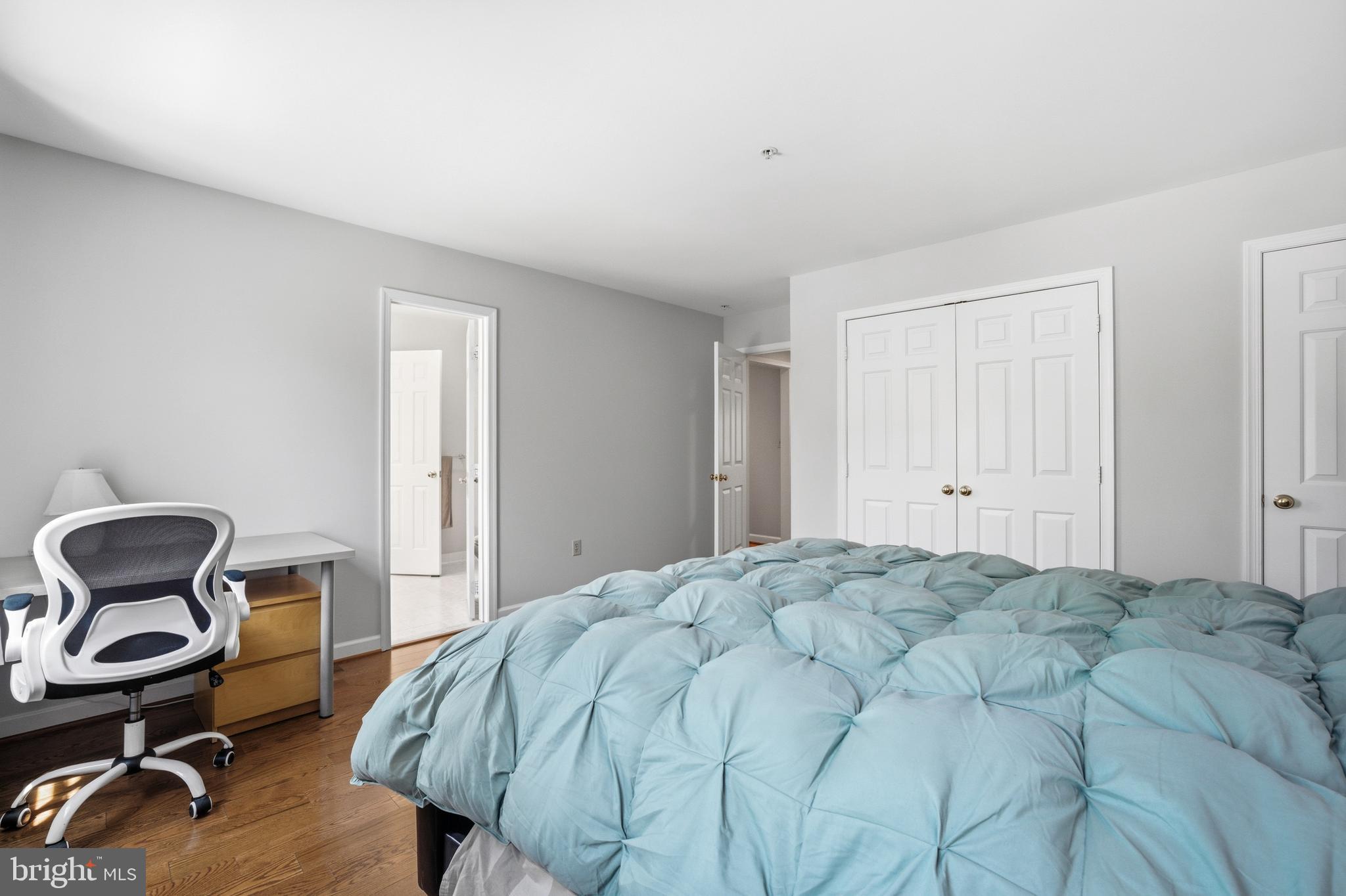 RIVER FALLS - Residential