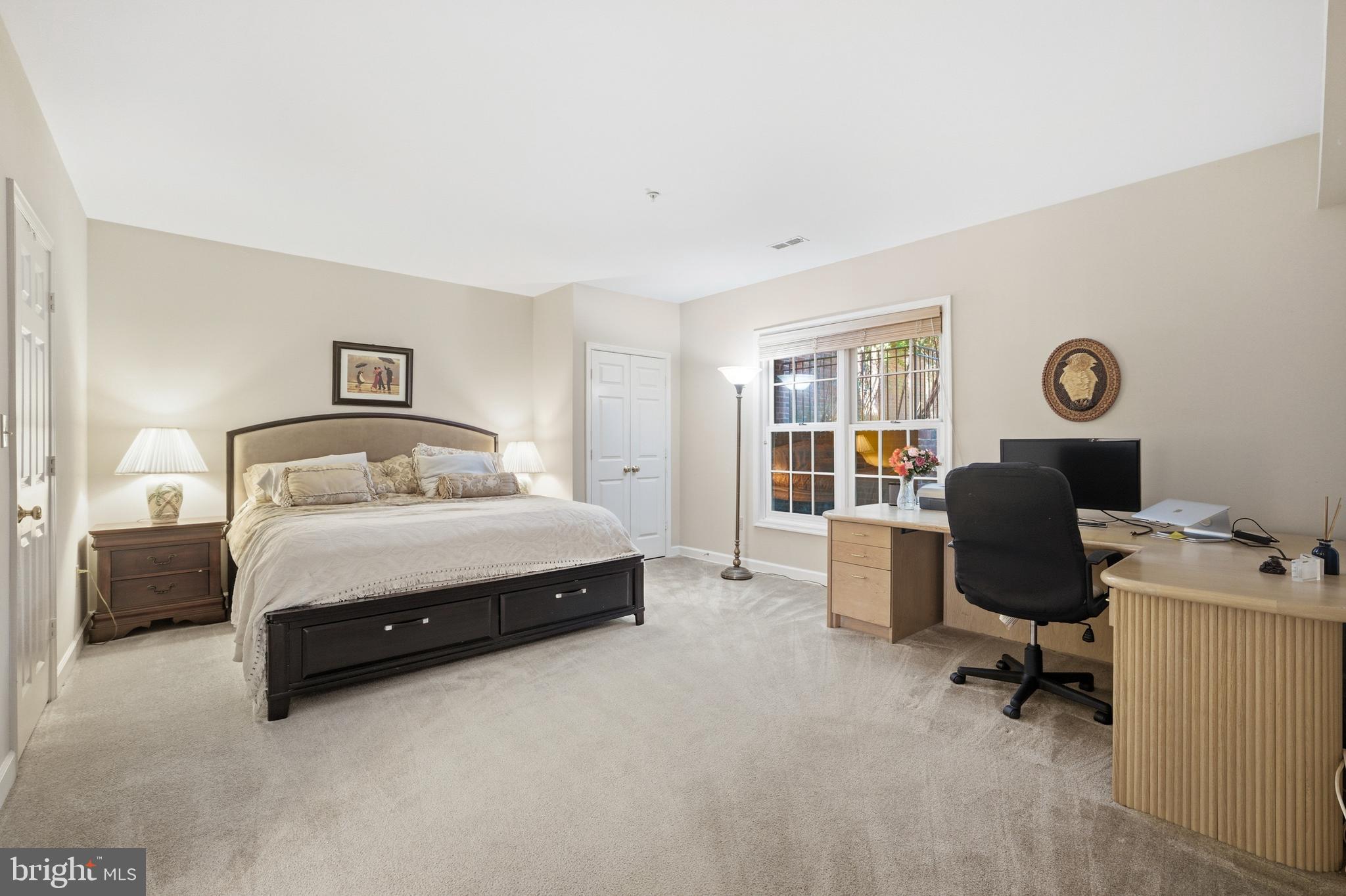 RIVER FALLS - Residential