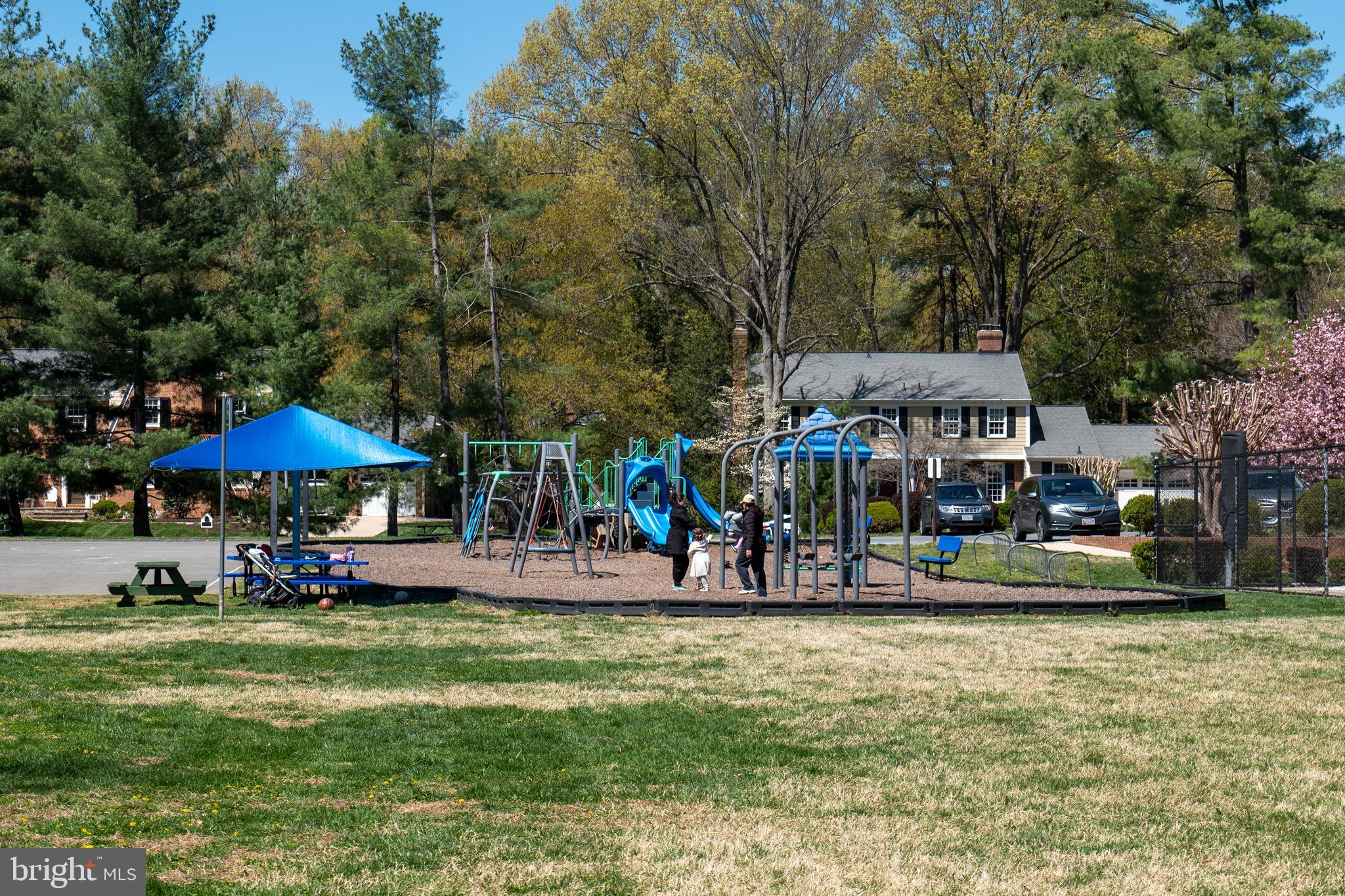 RIVER FALLS - Residential