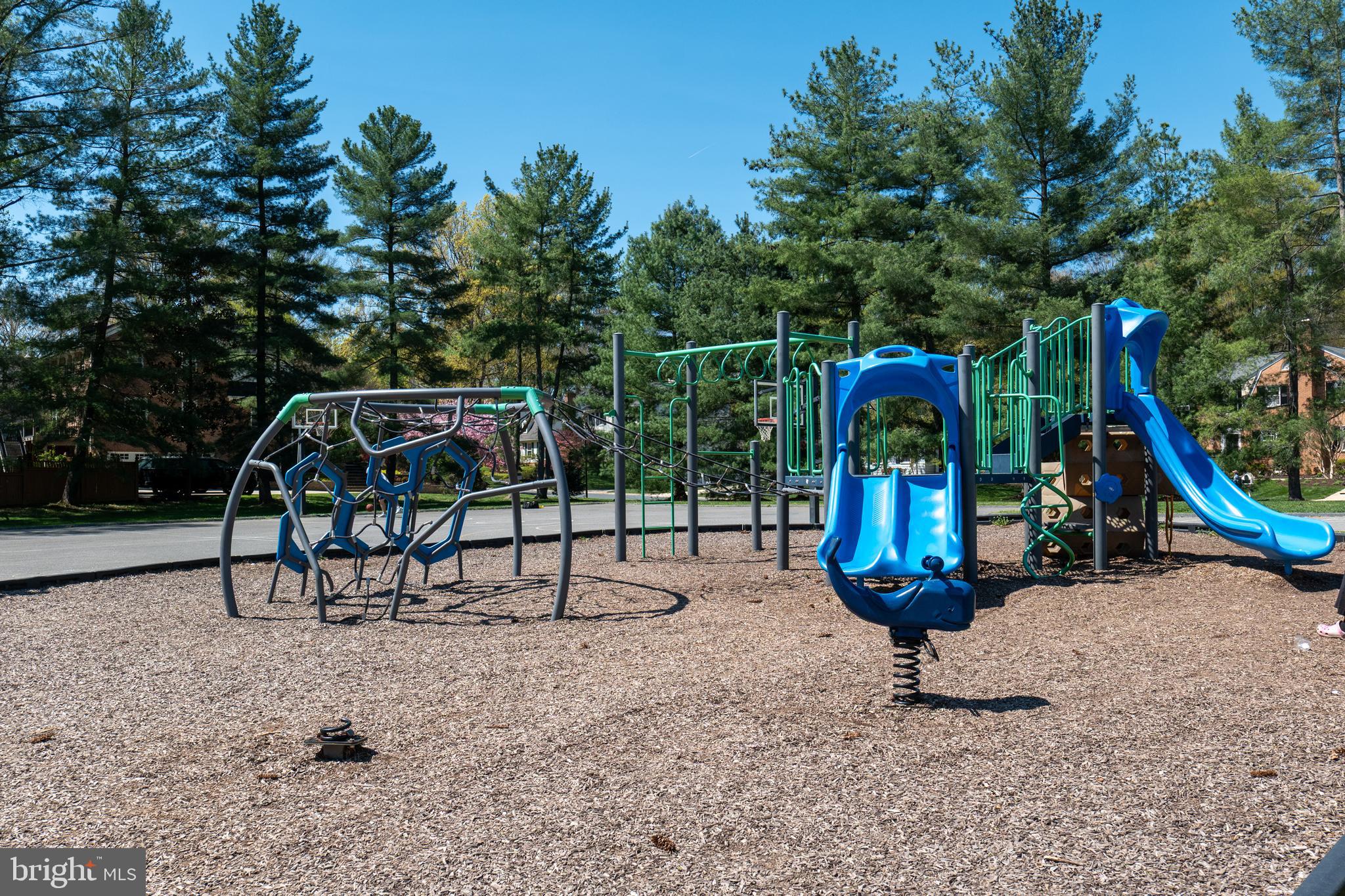 RIVER FALLS - Residential