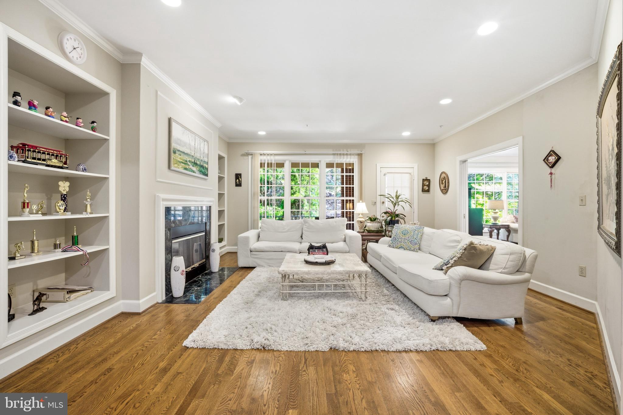 RIVER FALLS - Residential