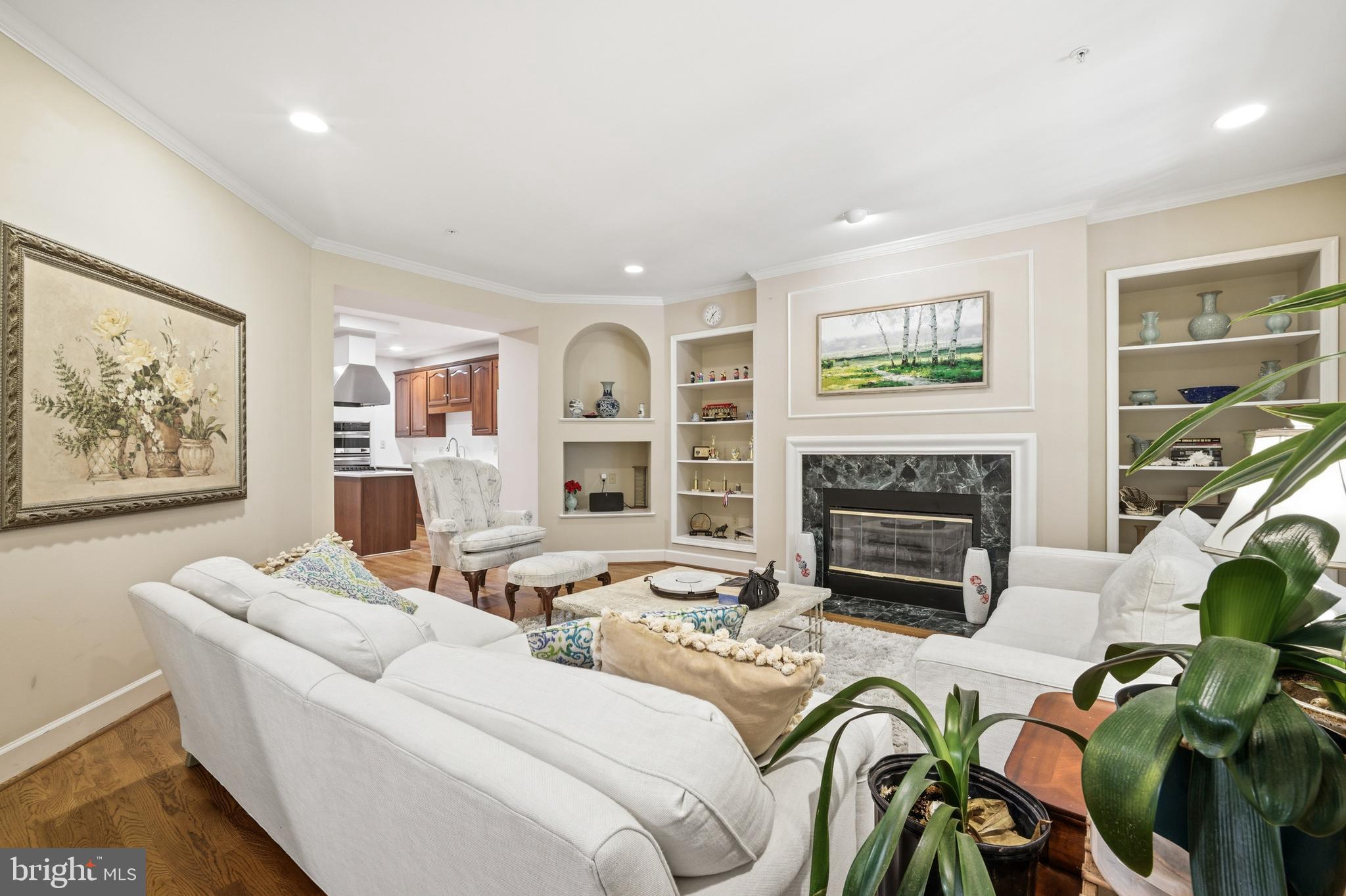 RIVER FALLS - Residential