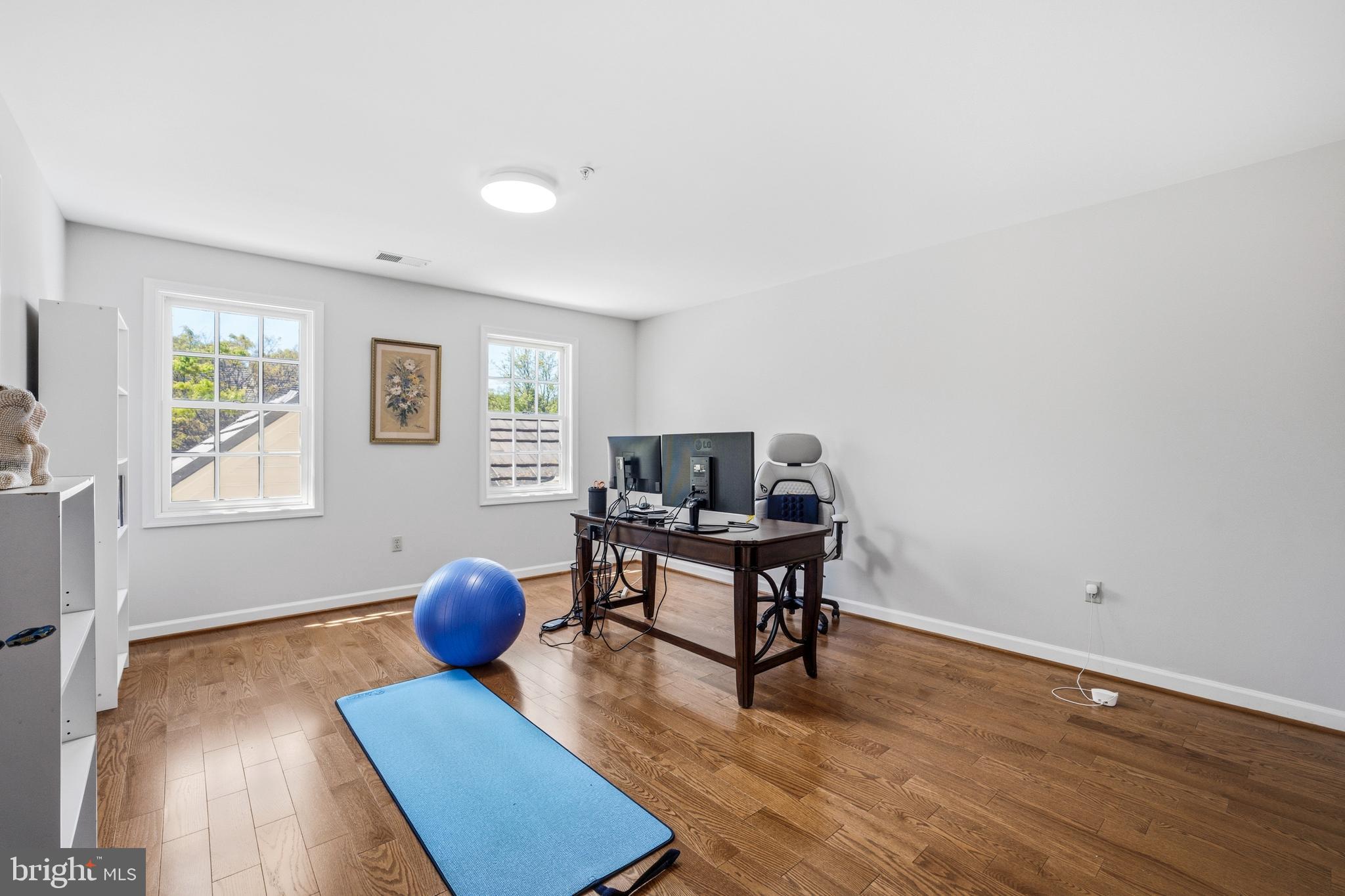 RIVER FALLS - Residential