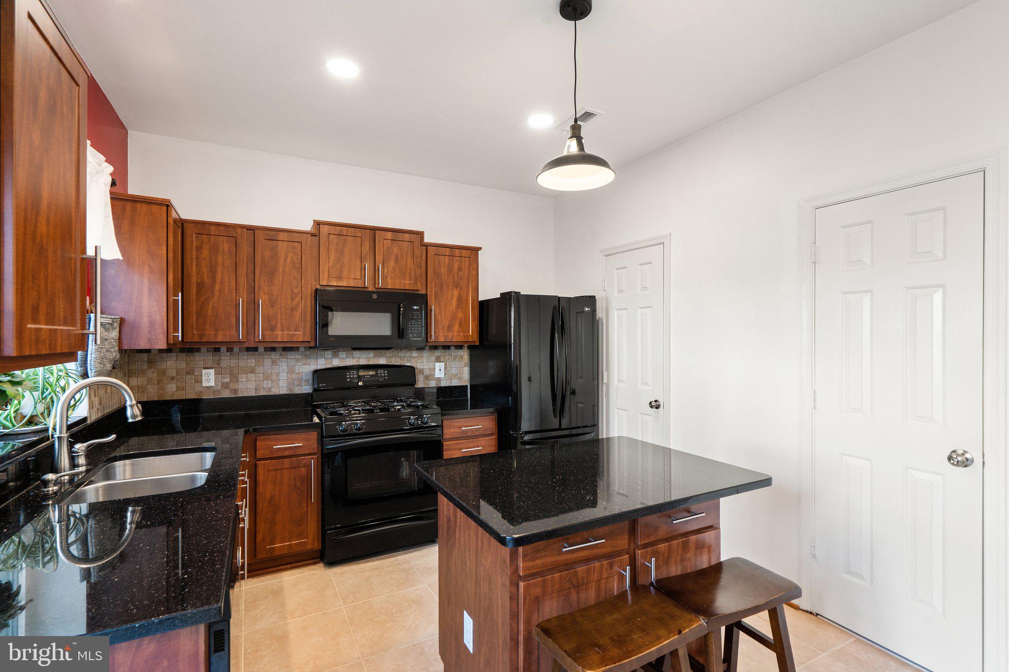 CARNABY SQUARE - Residential