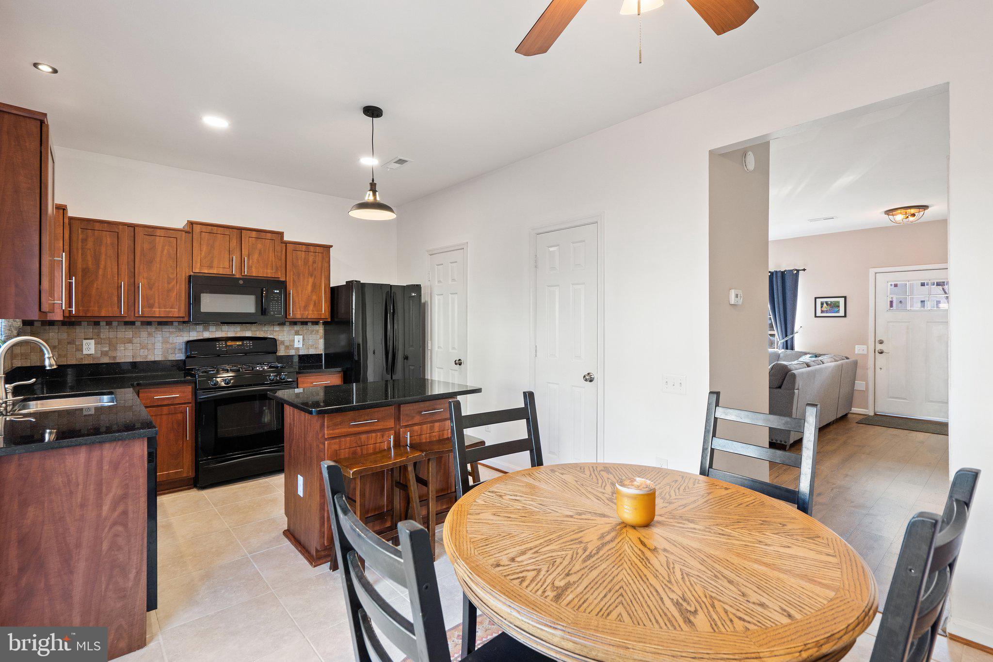 CARNABY SQUARE - Residential