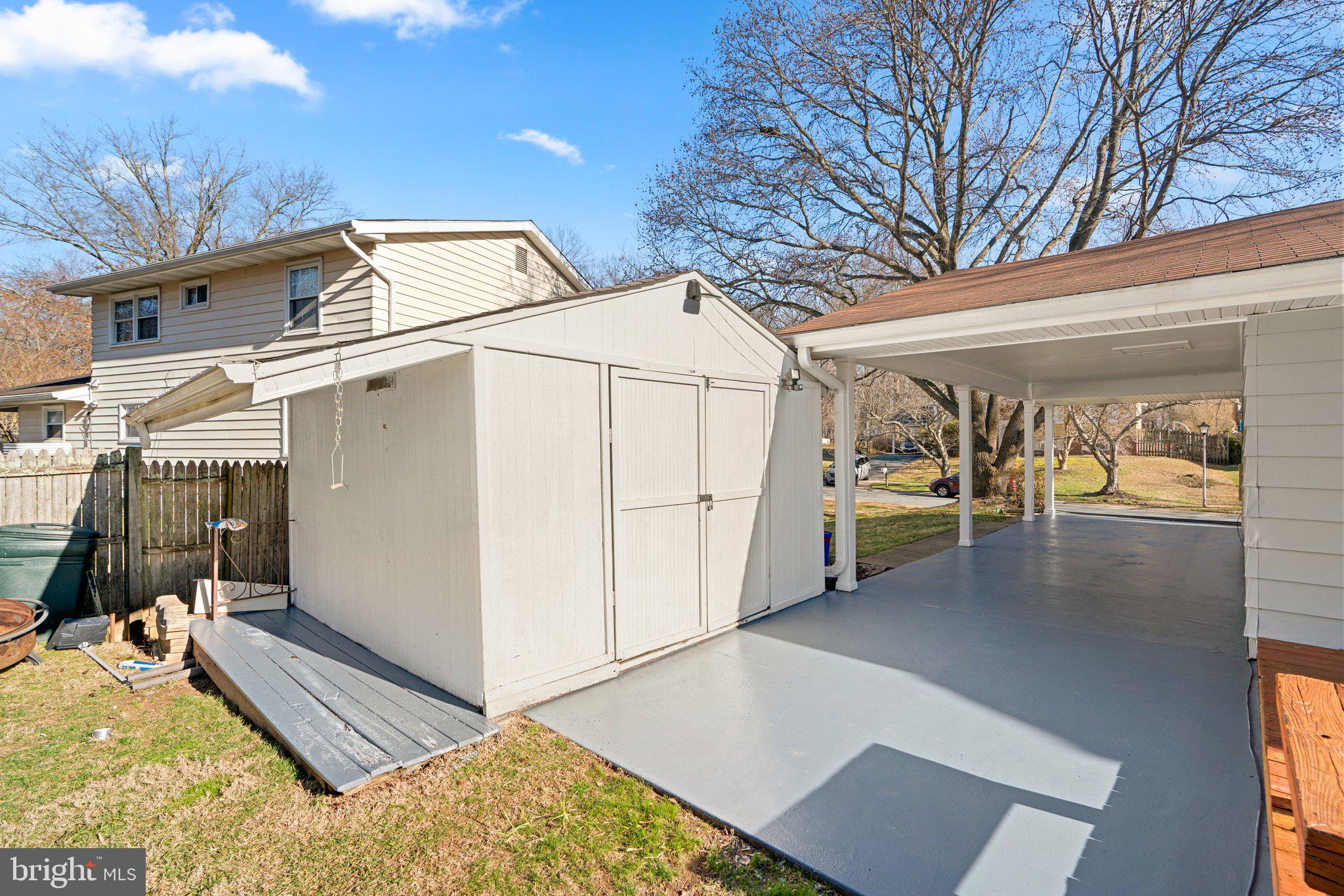 MIDDLEBROOK HILL - Residential