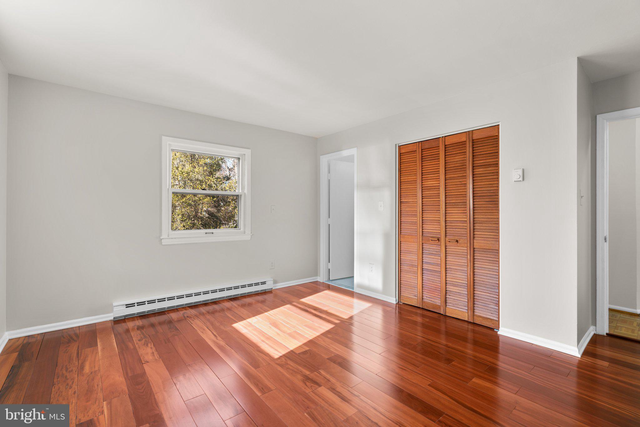 MIDDLEBROOK HILL - Residential