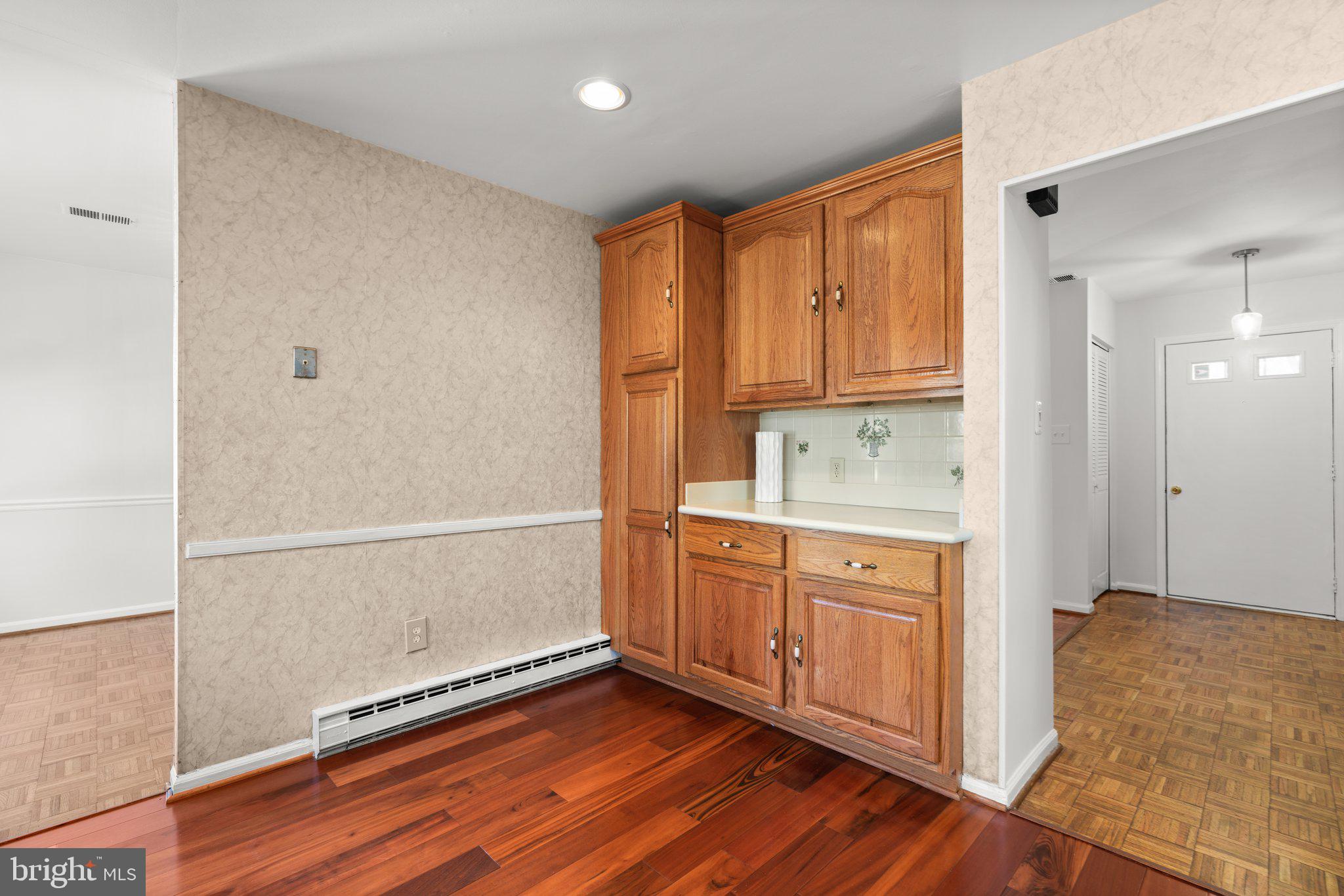 MIDDLEBROOK HILL - Residential