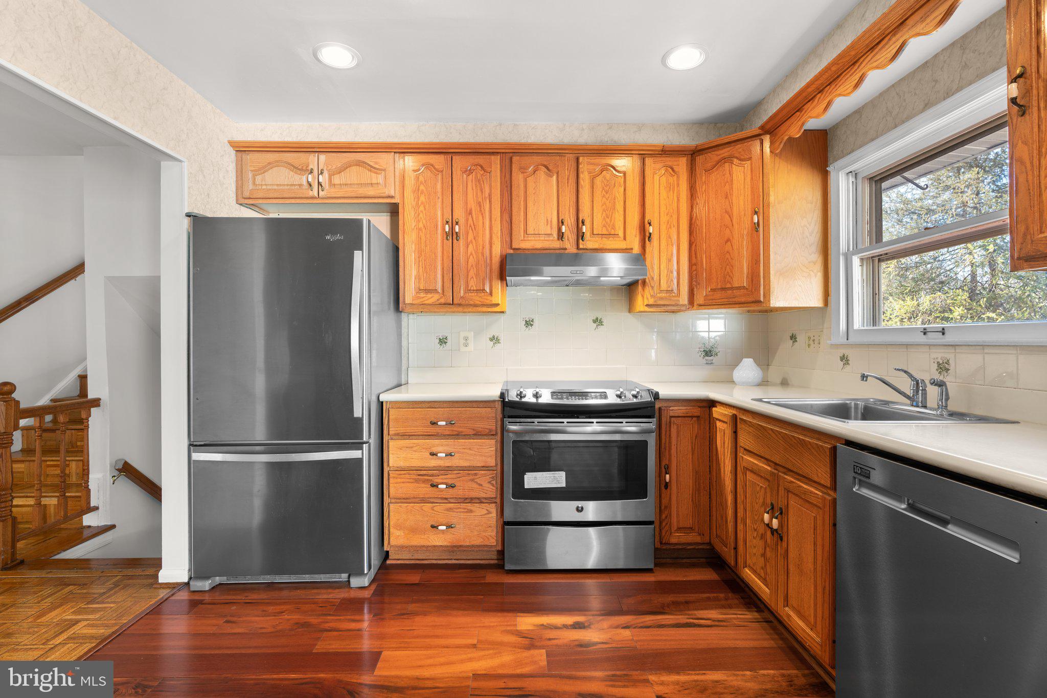 MIDDLEBROOK HILL - Residential