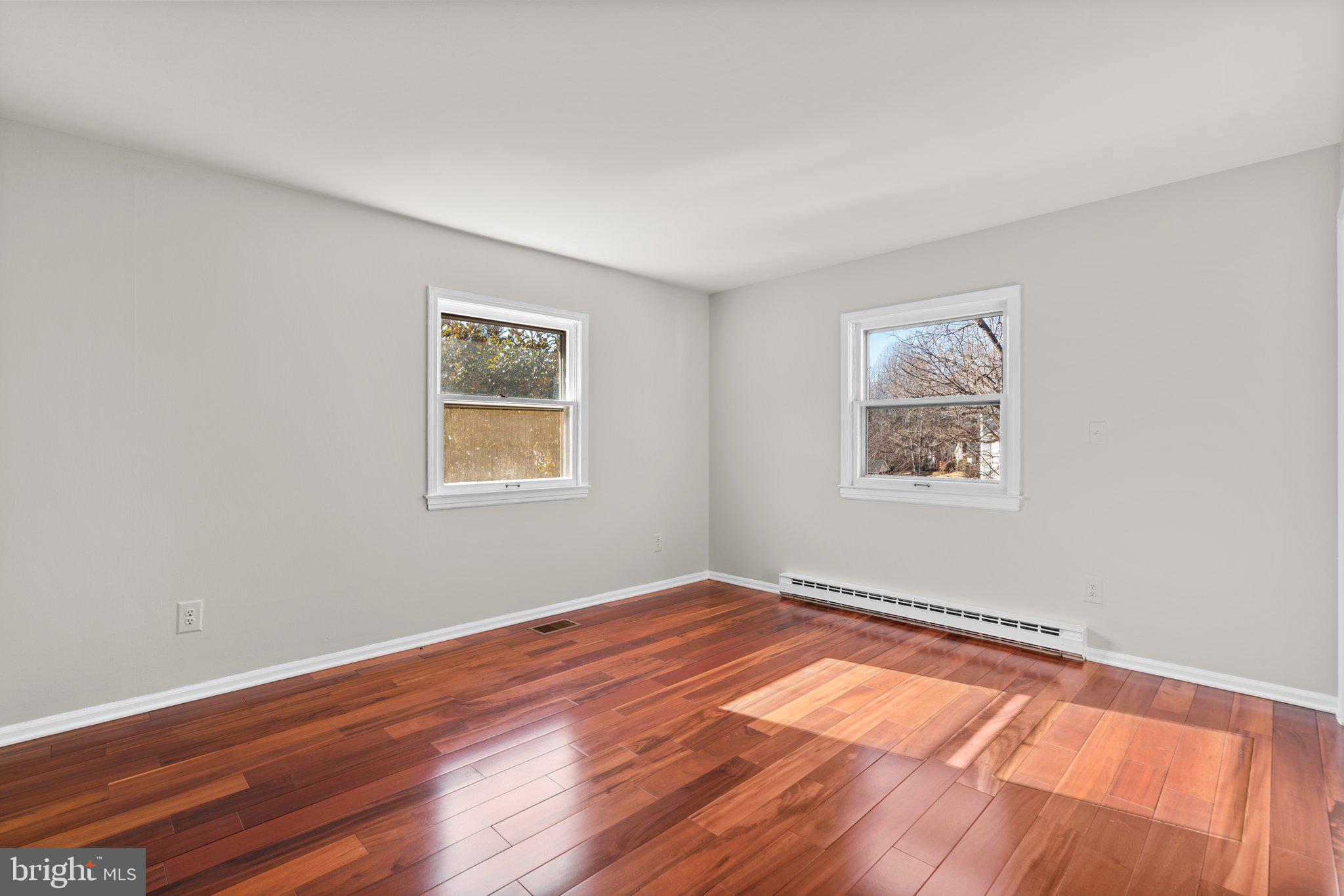 MIDDLEBROOK HILL - Residential