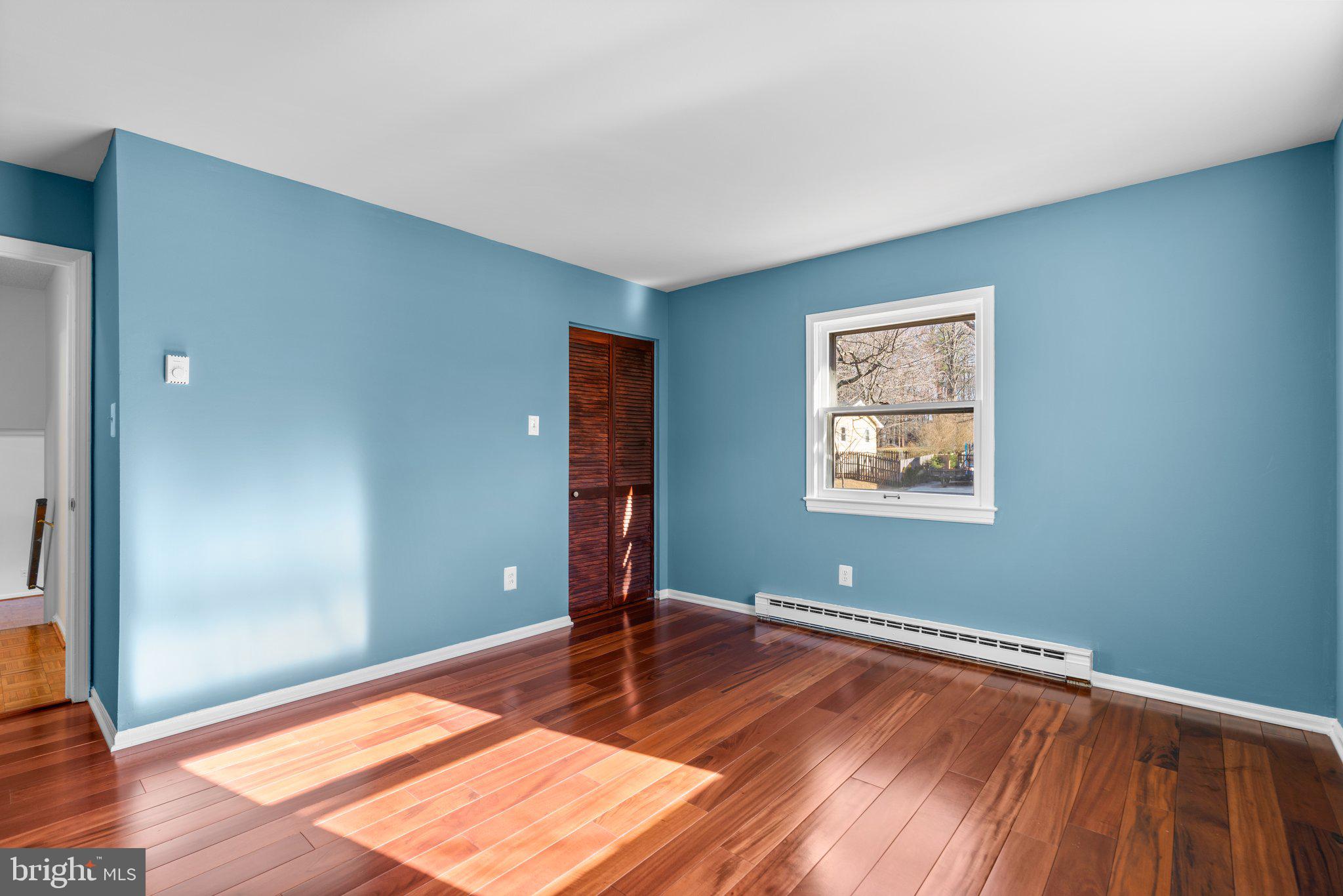 MIDDLEBROOK HILL - Residential