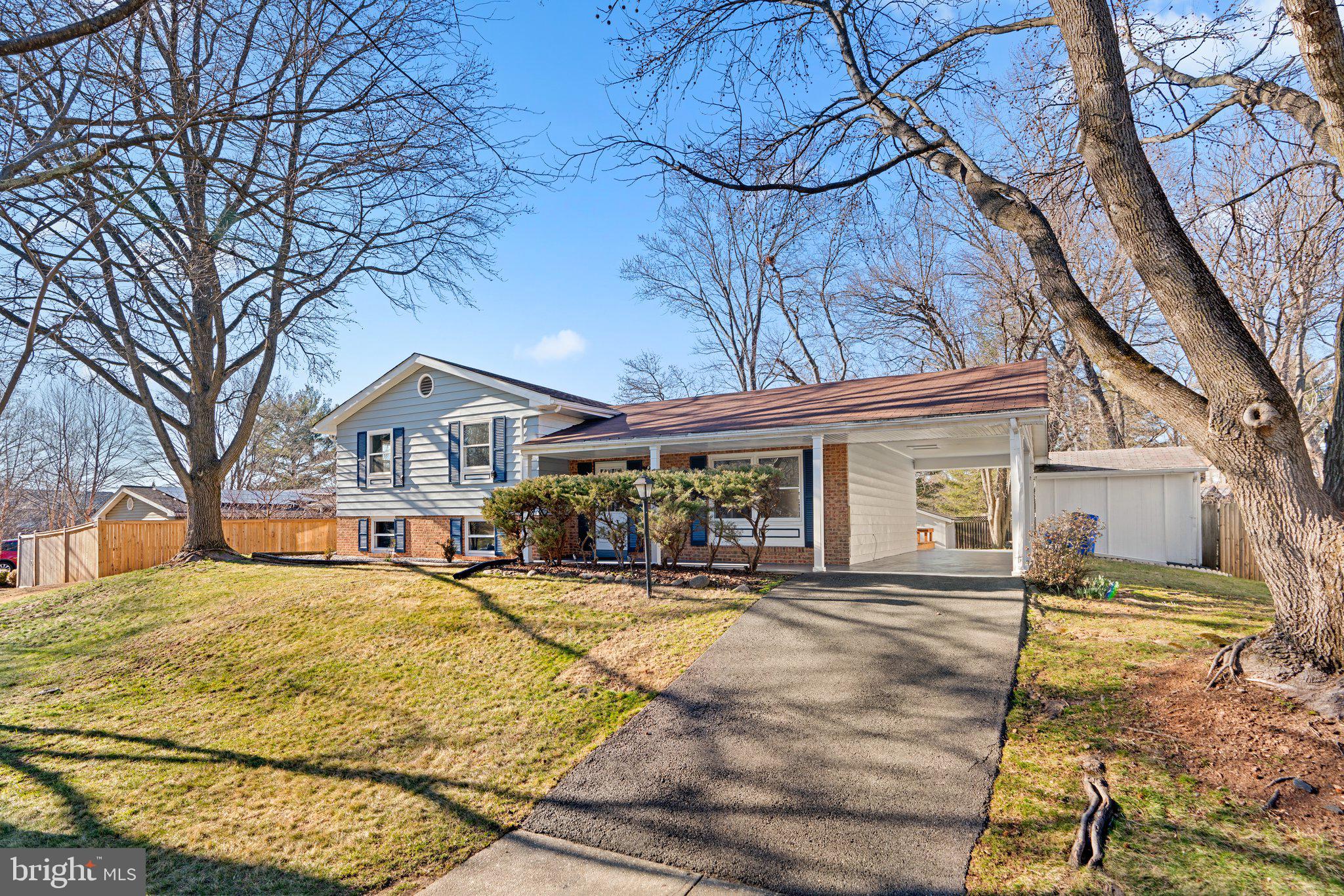 MIDDLEBROOK HILL - Residential