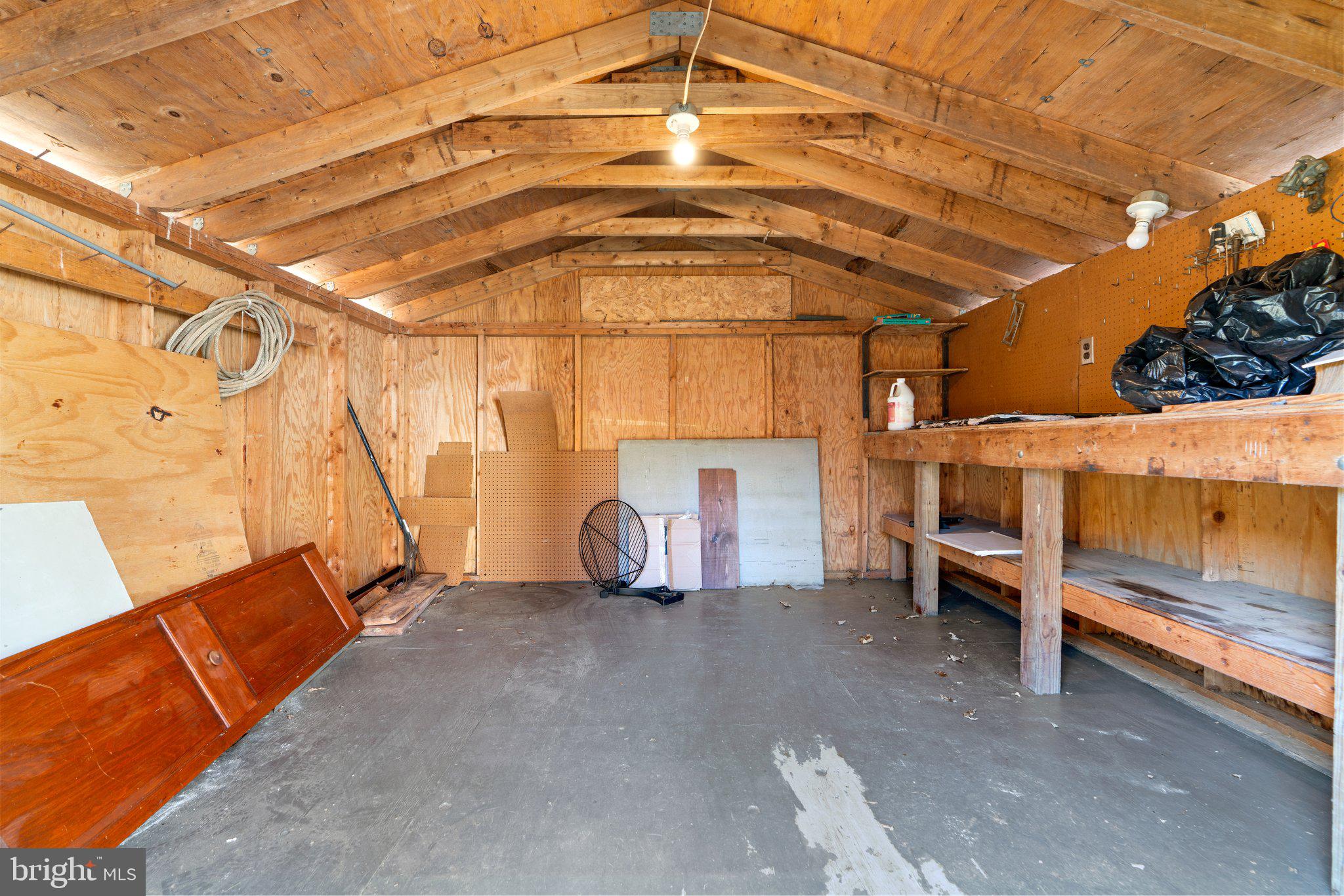 MIDDLEBROOK HILL - Residential