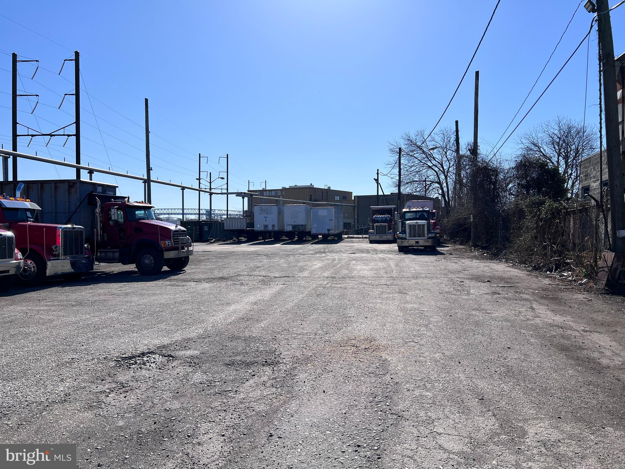 BRIDESBURG - Commercial Sale