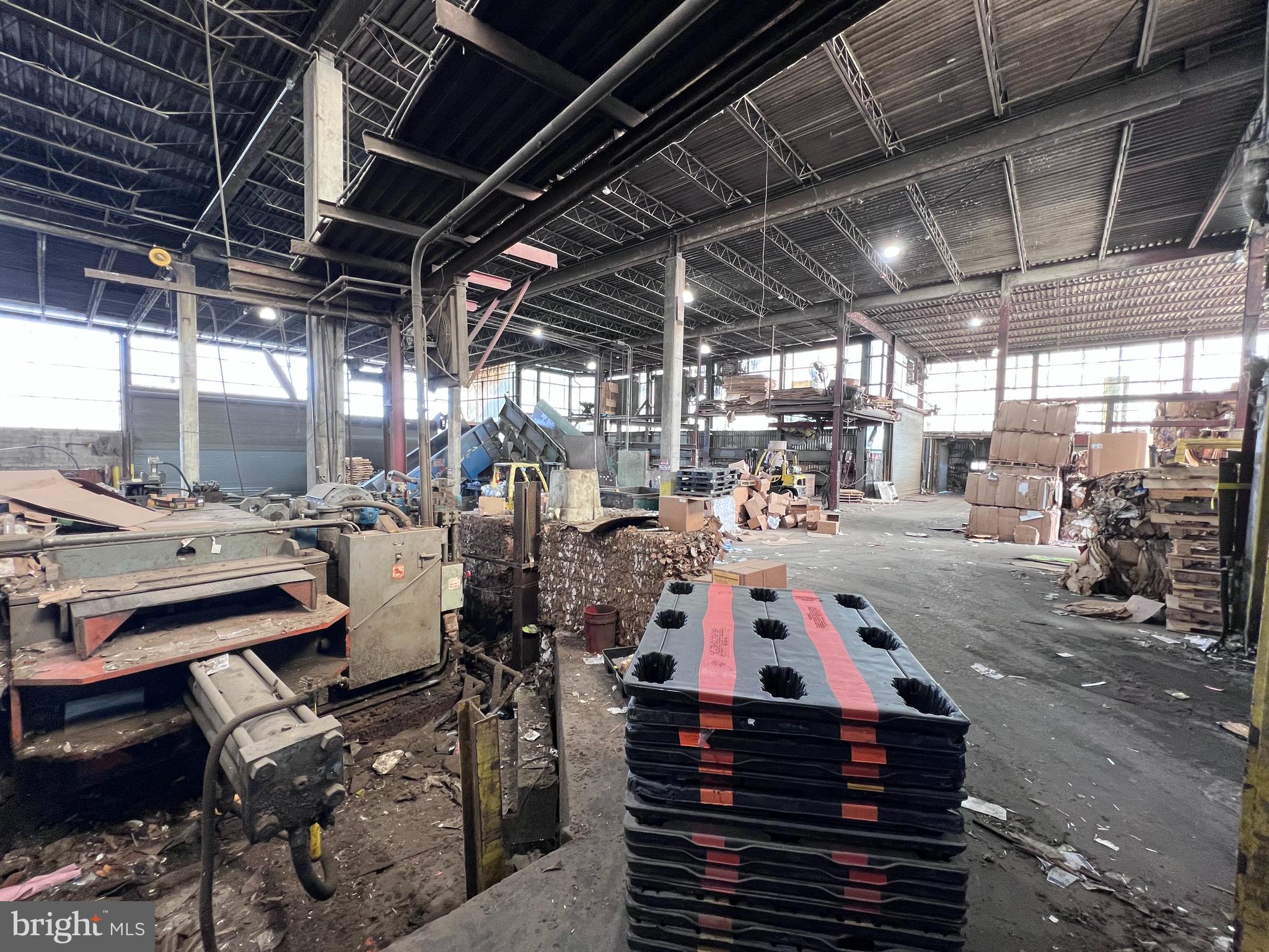 BRIDESBURG - Commercial Sale