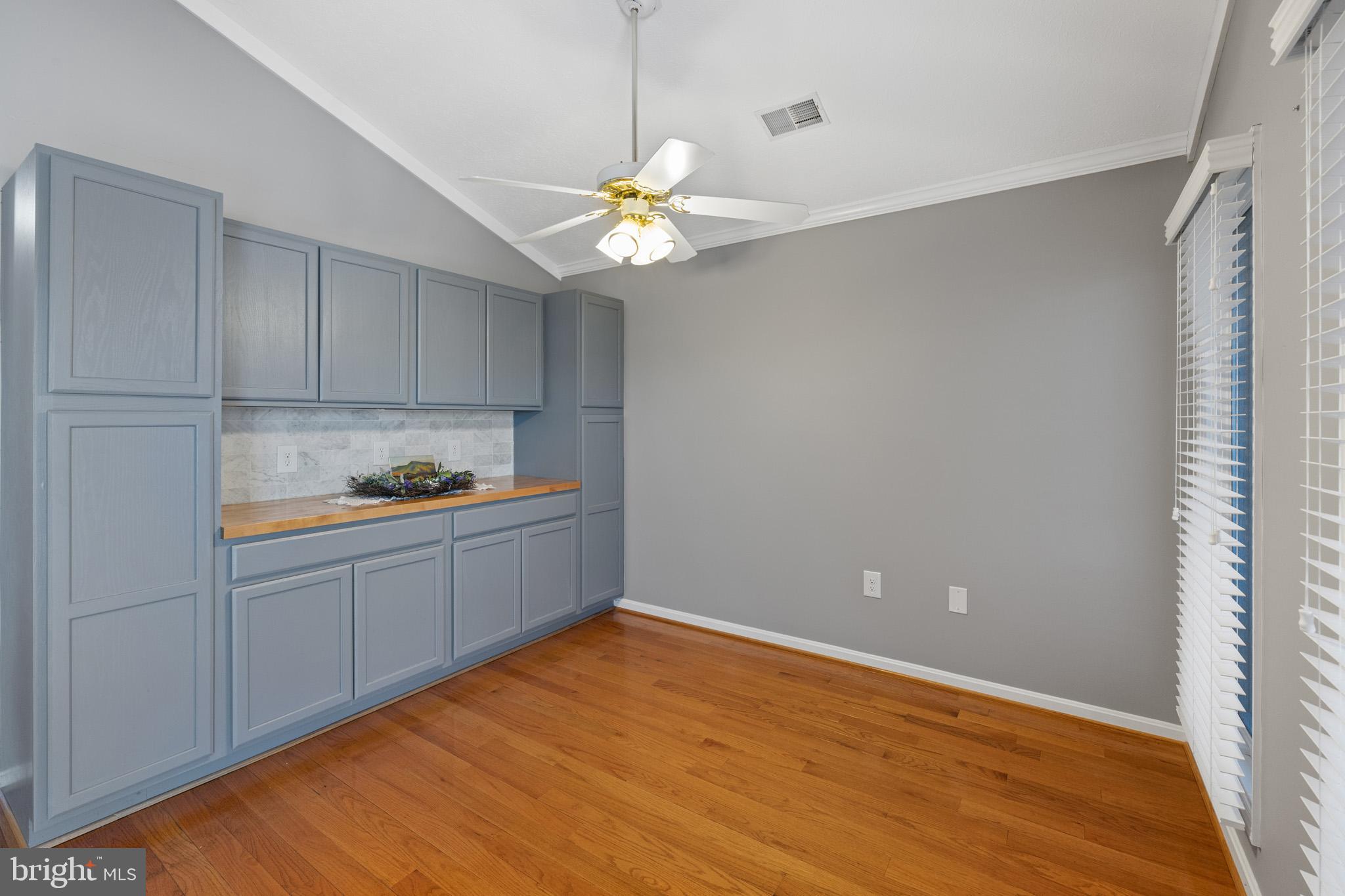 SIGNAL KNOLLS - Residential