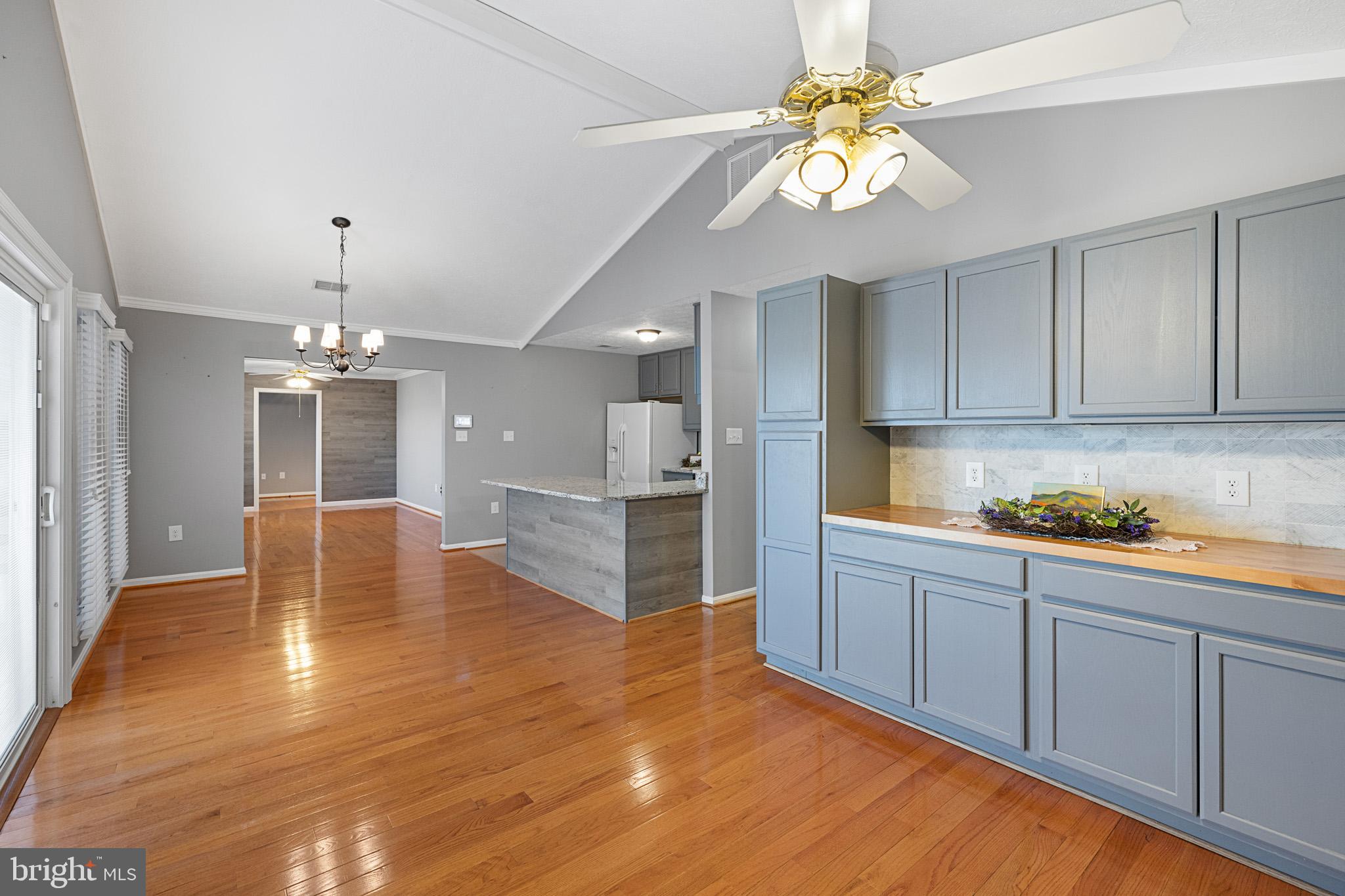 SIGNAL KNOLLS - Residential