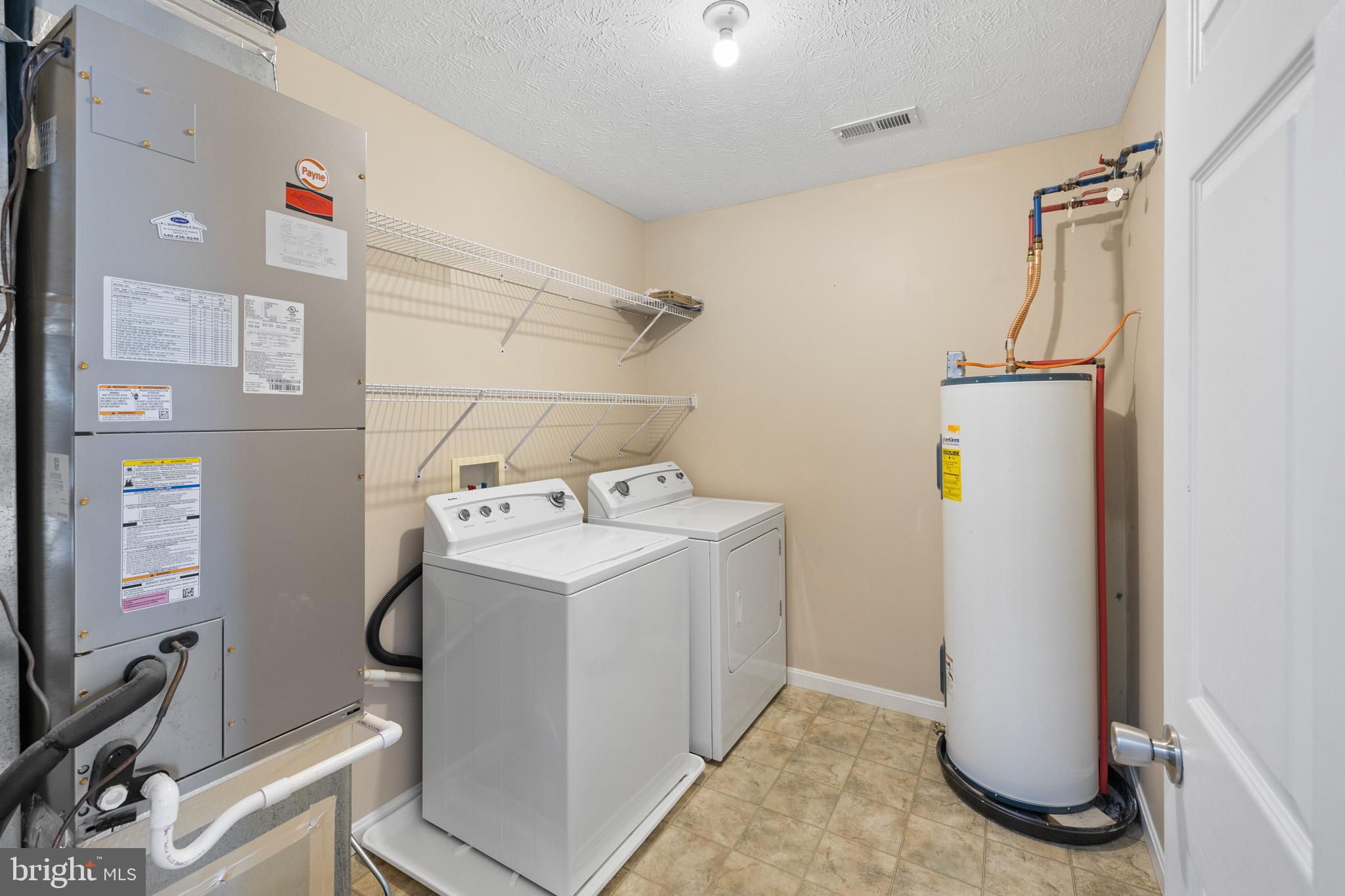 SIGNAL KNOLLS - Residential