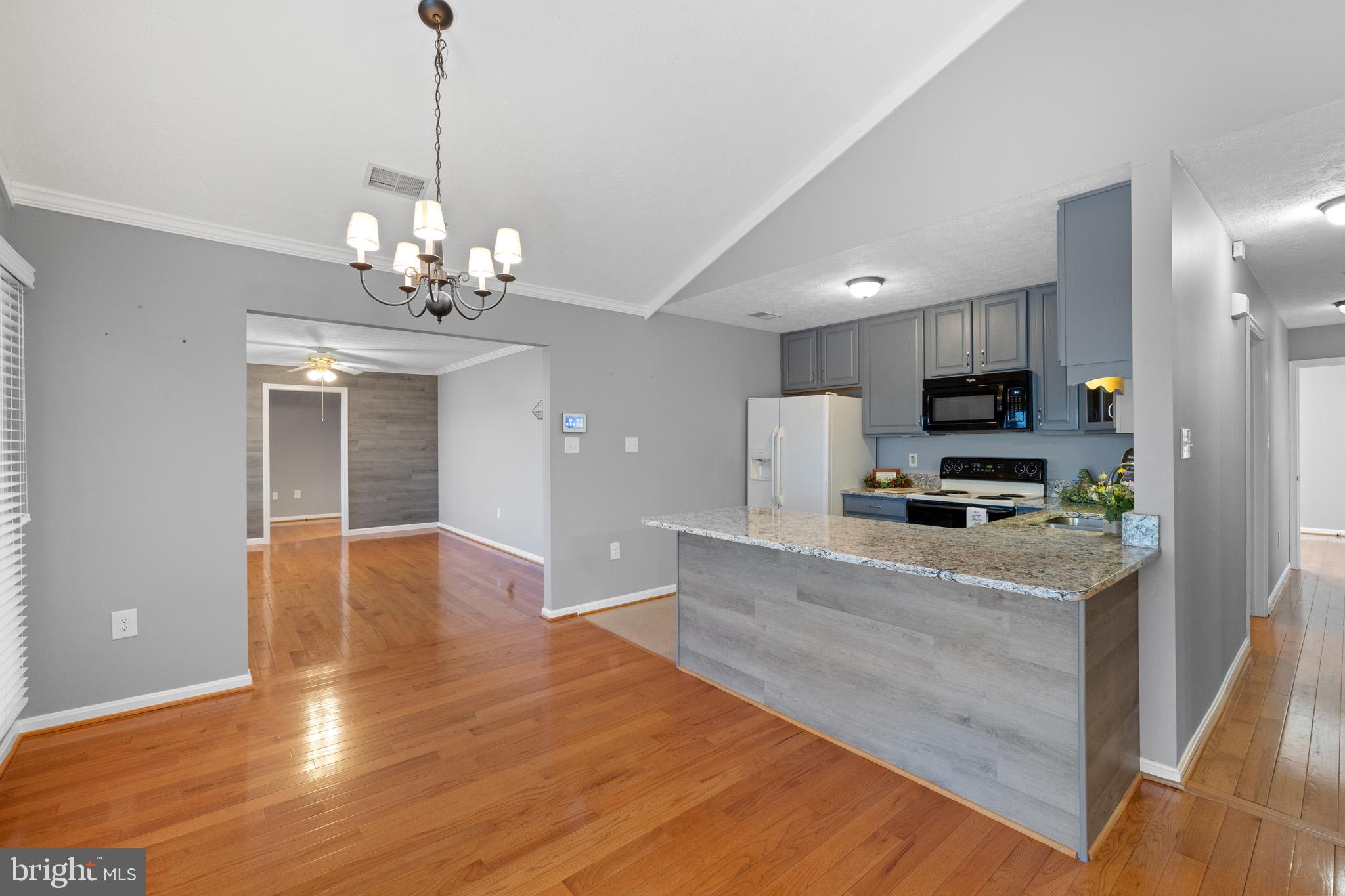 SIGNAL KNOLLS - Residential