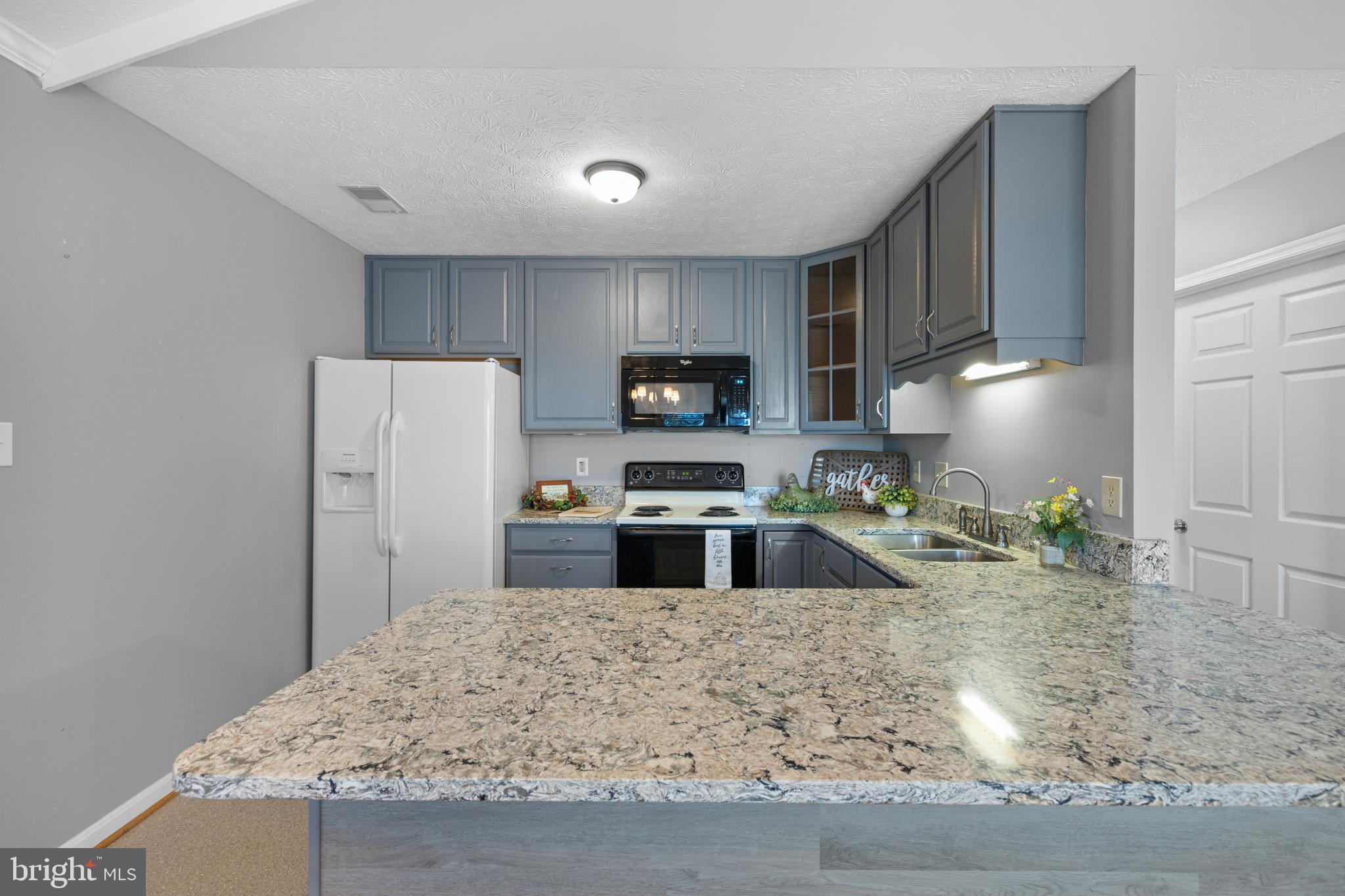 SIGNAL KNOLLS - Residential