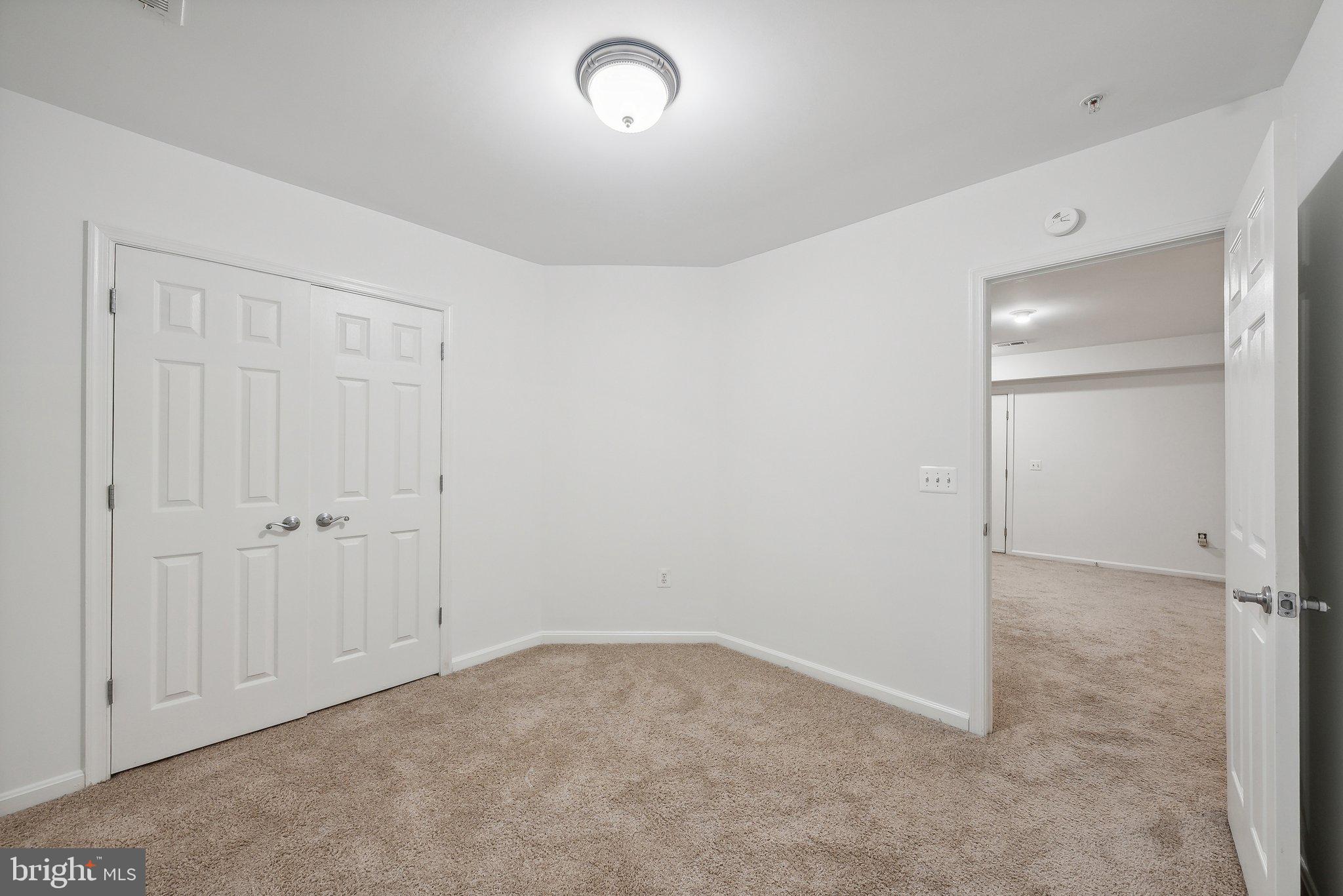 THE COMMONS ON WILLIAM SQUARE - Residential