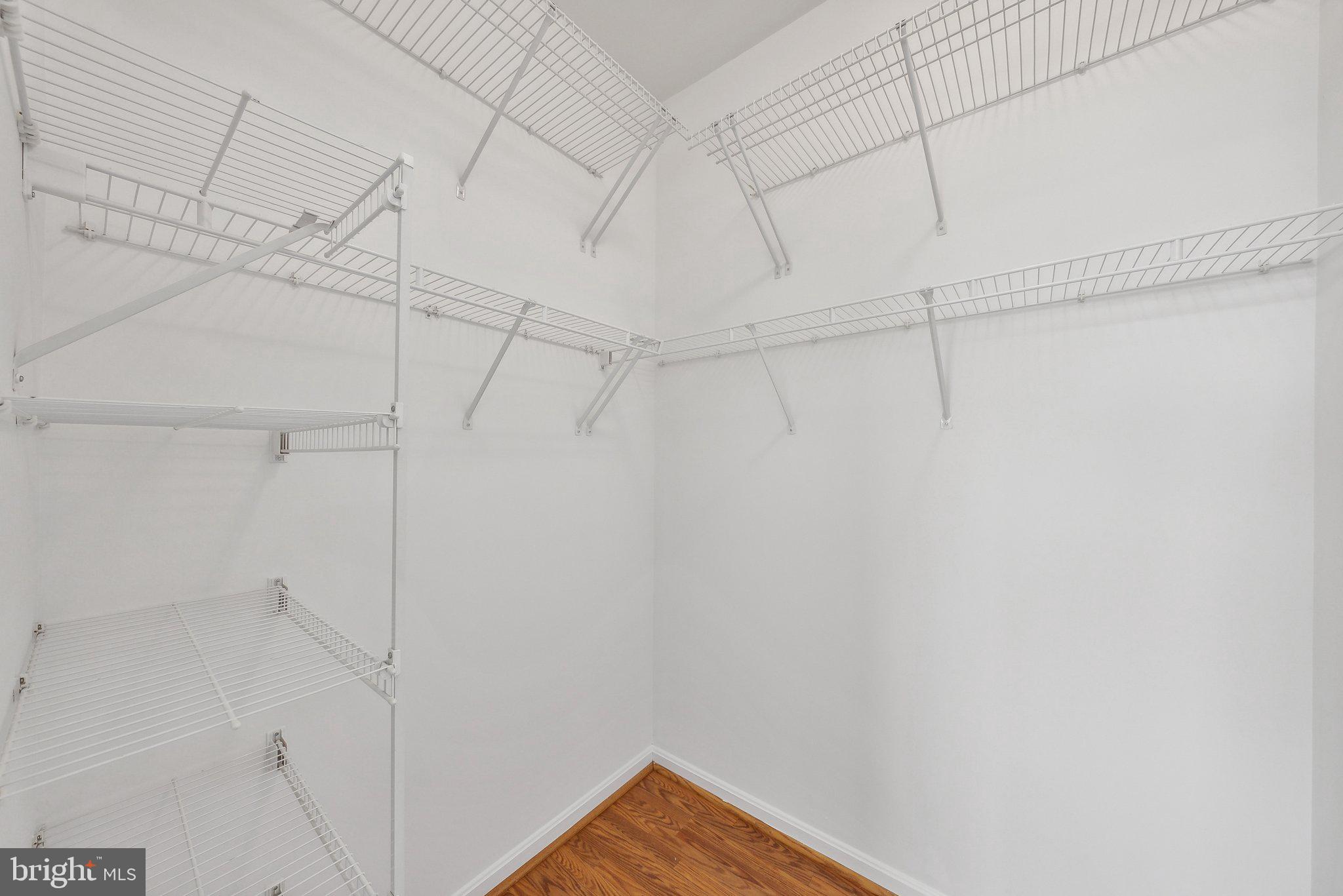 THE COMMONS ON WILLIAM SQUARE - Residential