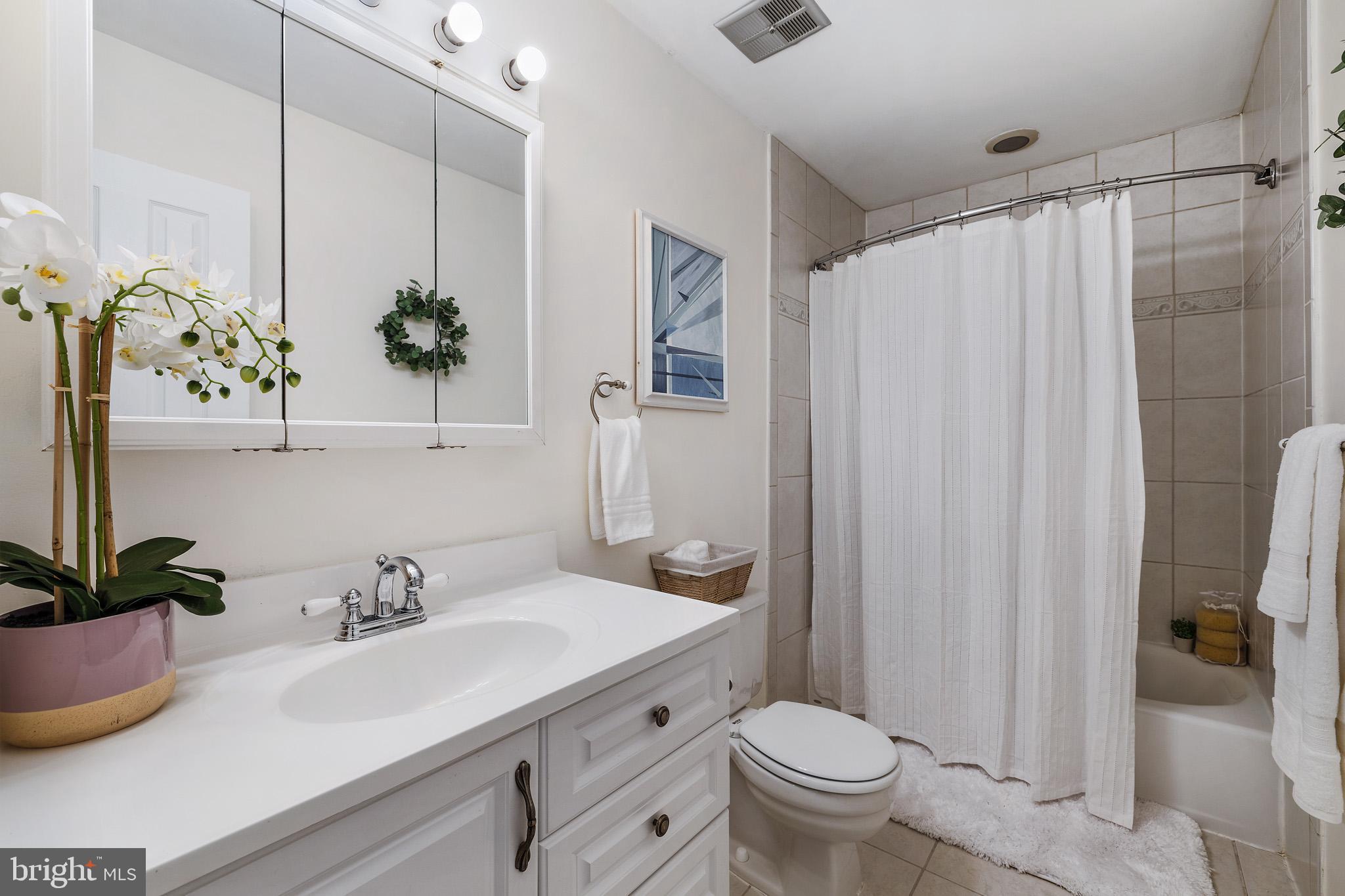 WALNUT RIDGE - Residential