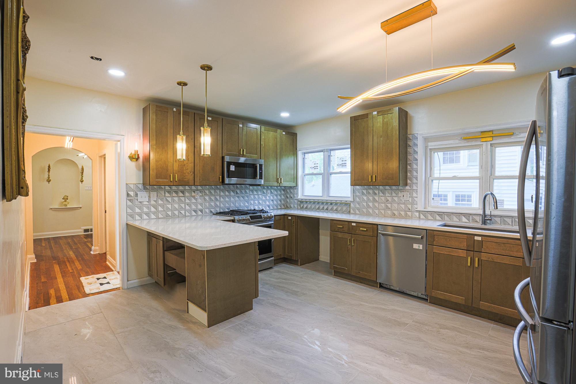 EAST ARLINGTON - Residential