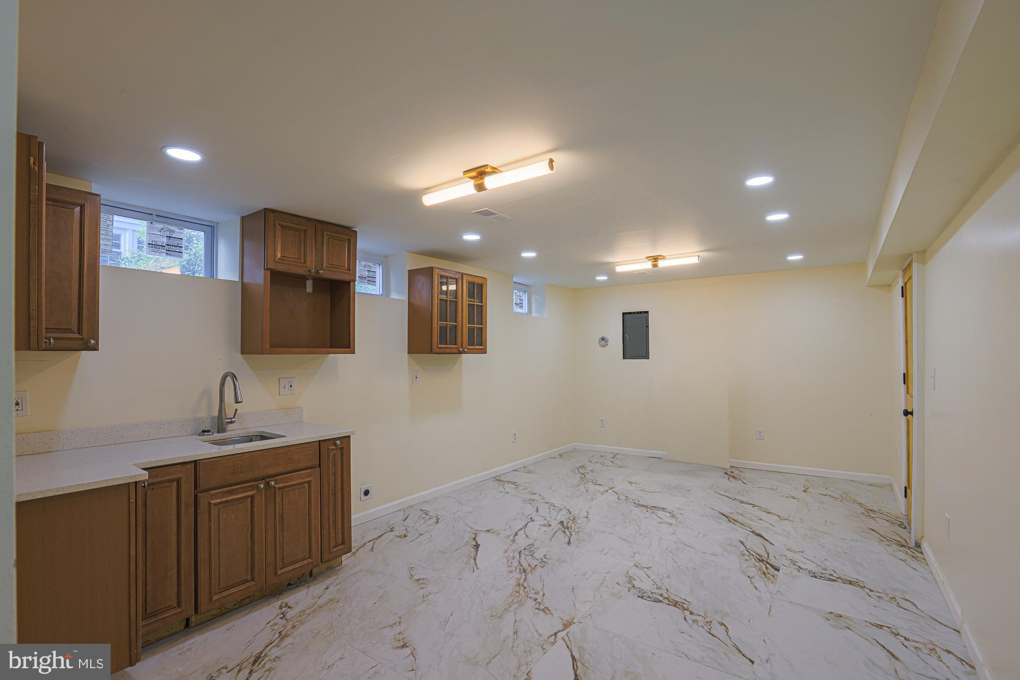 EAST ARLINGTON - Residential