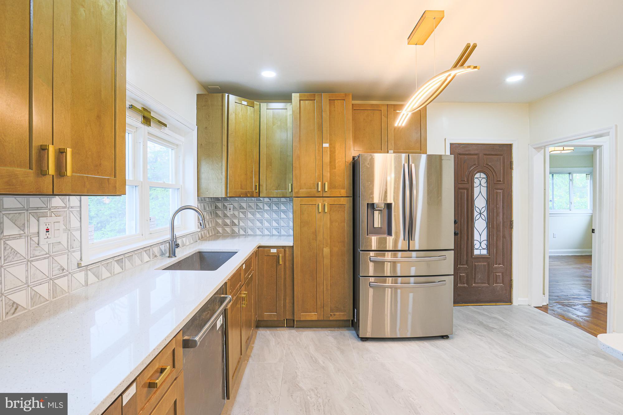 EAST ARLINGTON - Residential