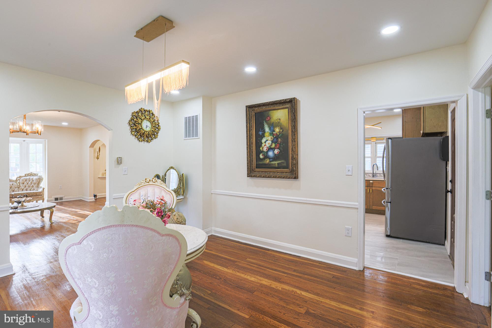 EAST ARLINGTON - Residential