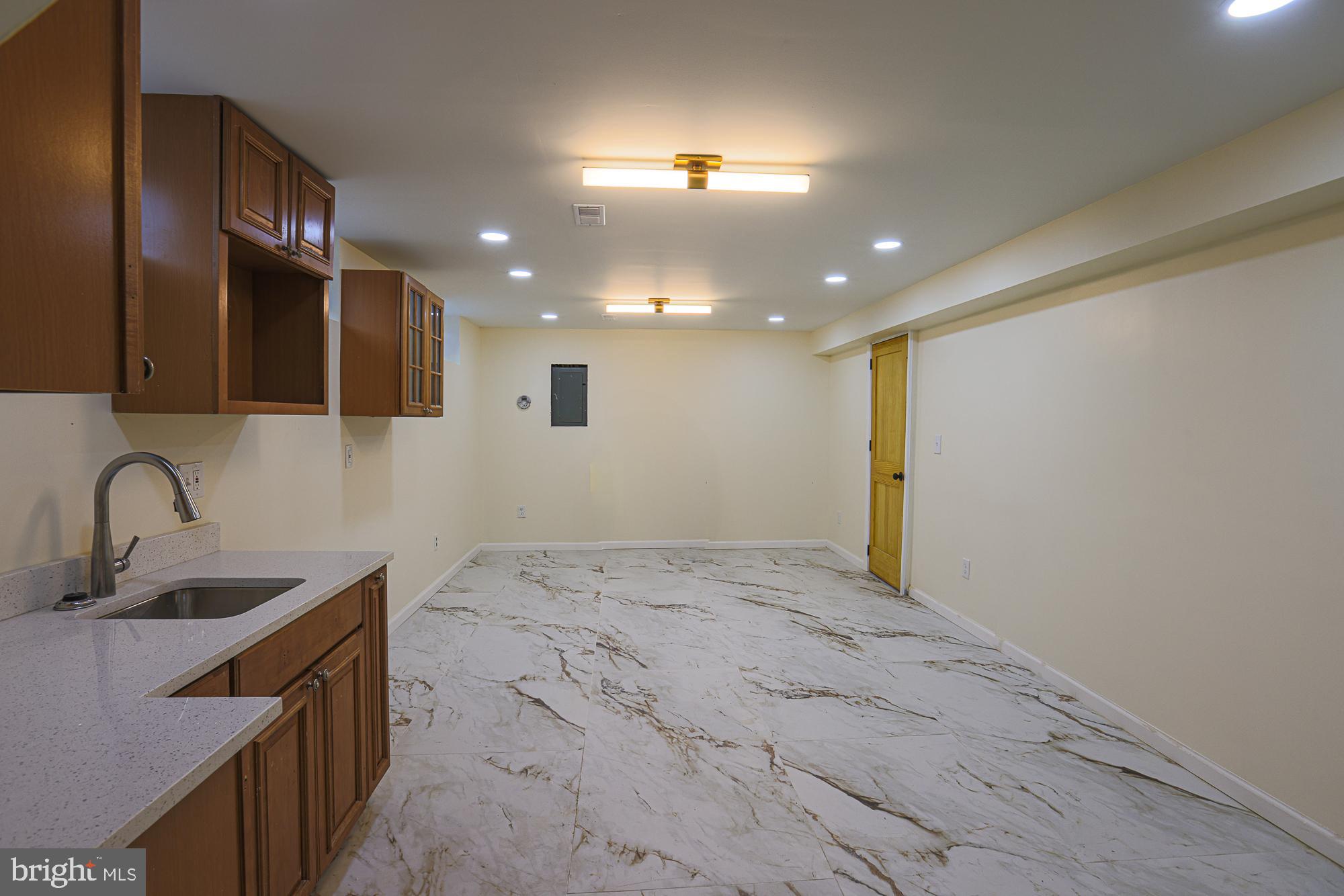 EAST ARLINGTON - Residential