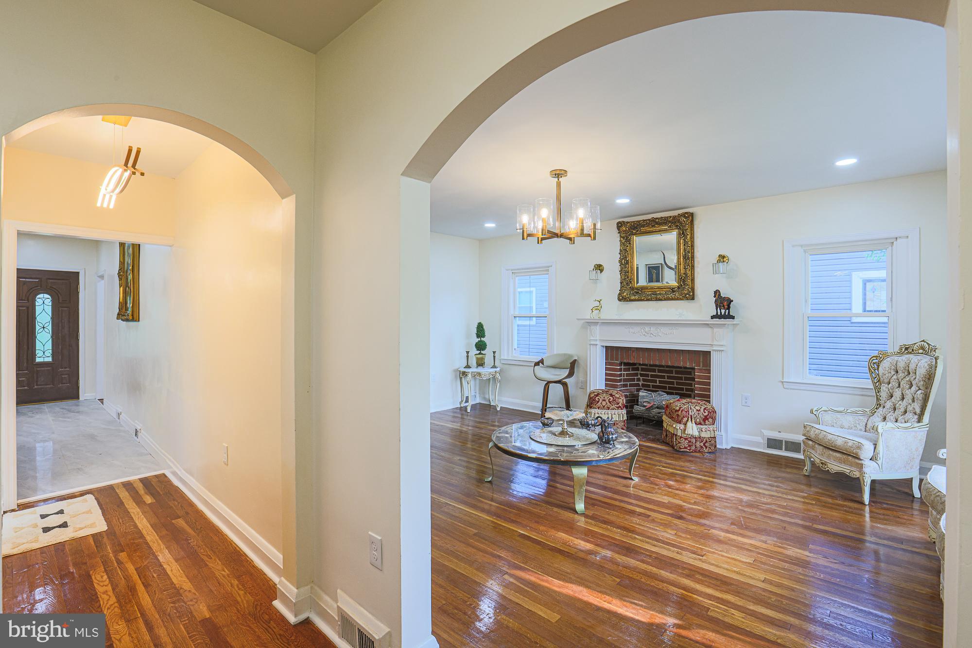 EAST ARLINGTON - Residential