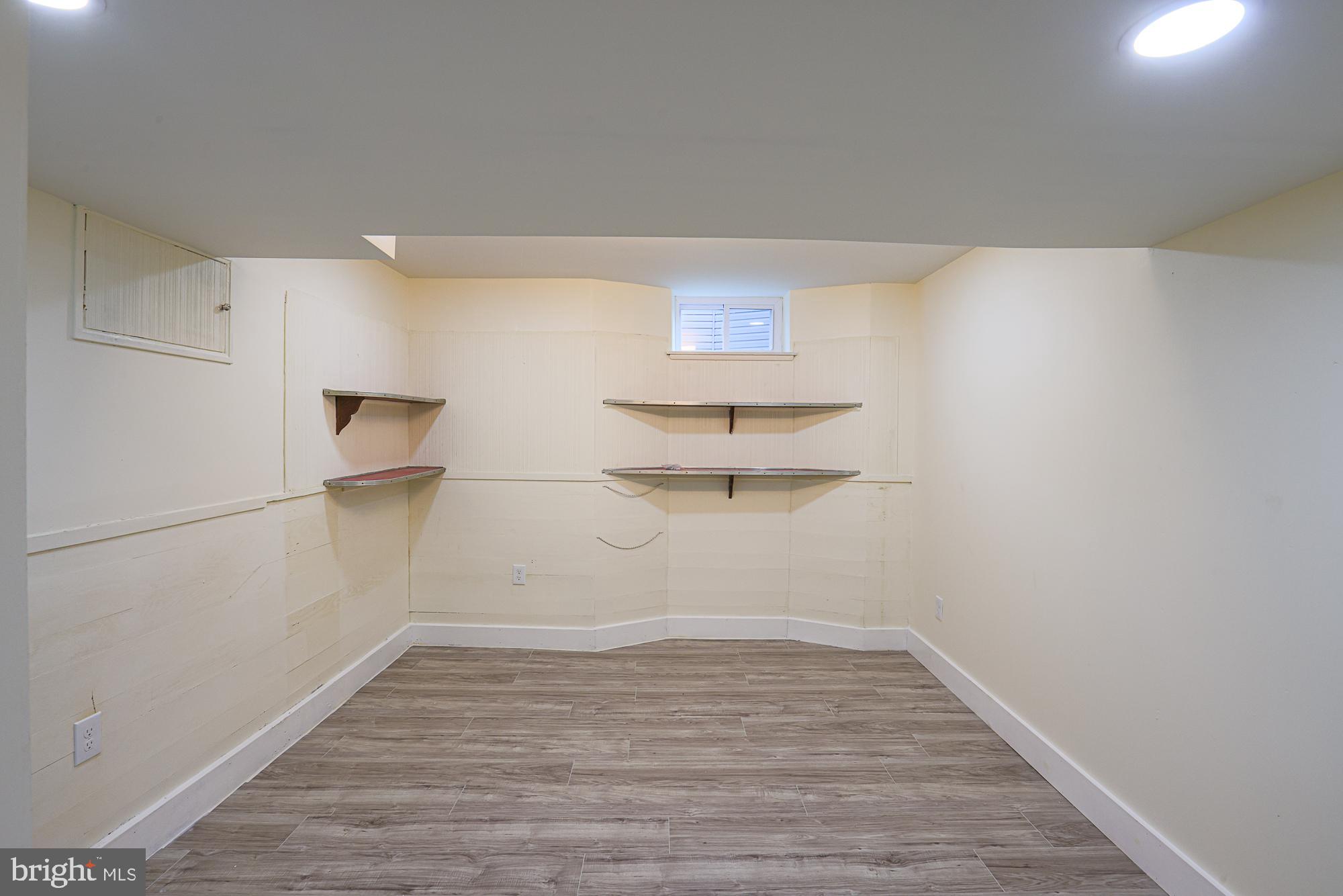 EAST ARLINGTON - Residential