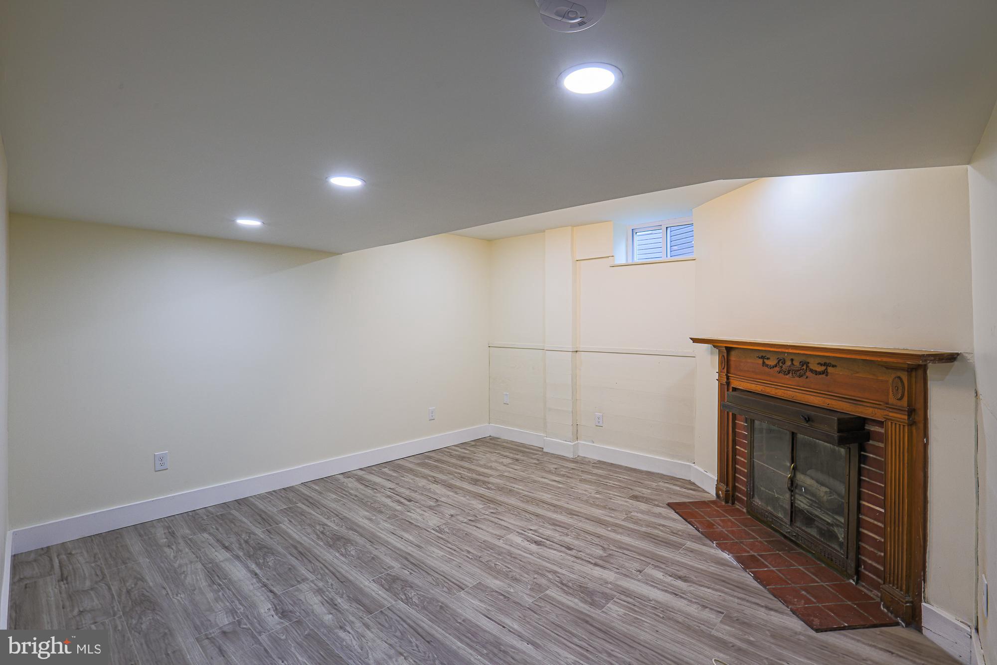 EAST ARLINGTON - Residential