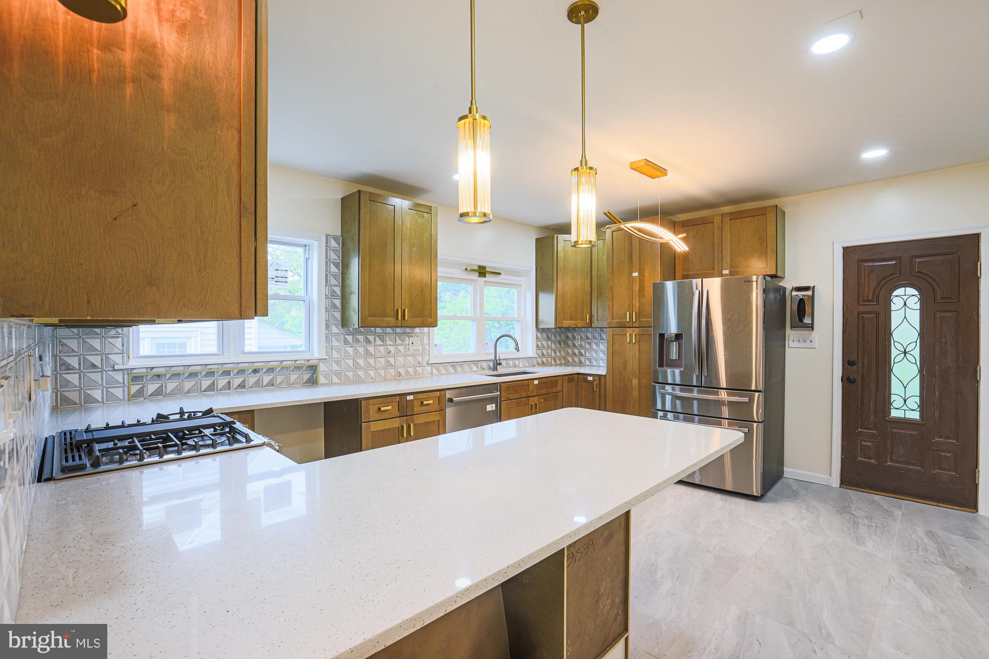 EAST ARLINGTON - Residential