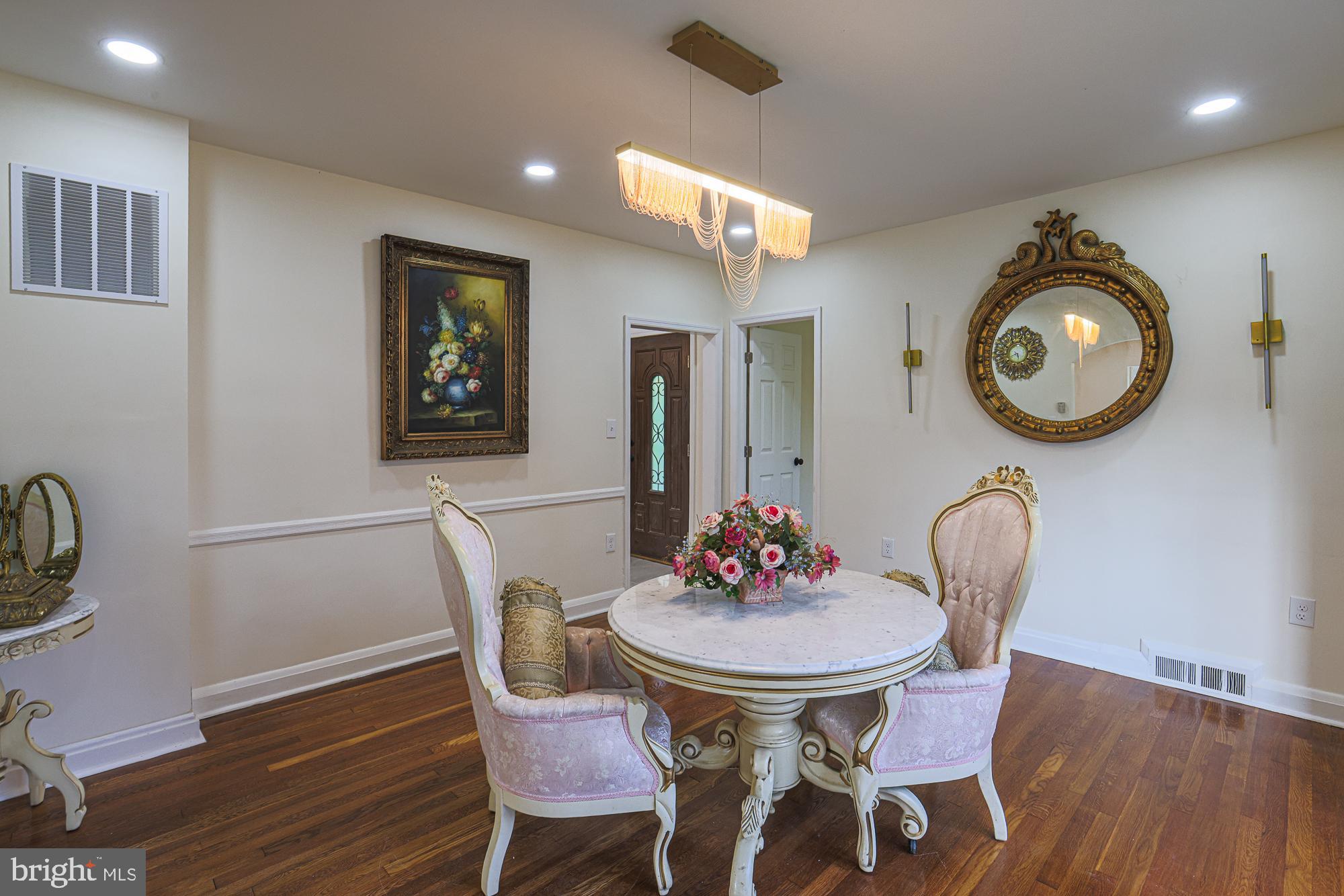 EAST ARLINGTON - Residential