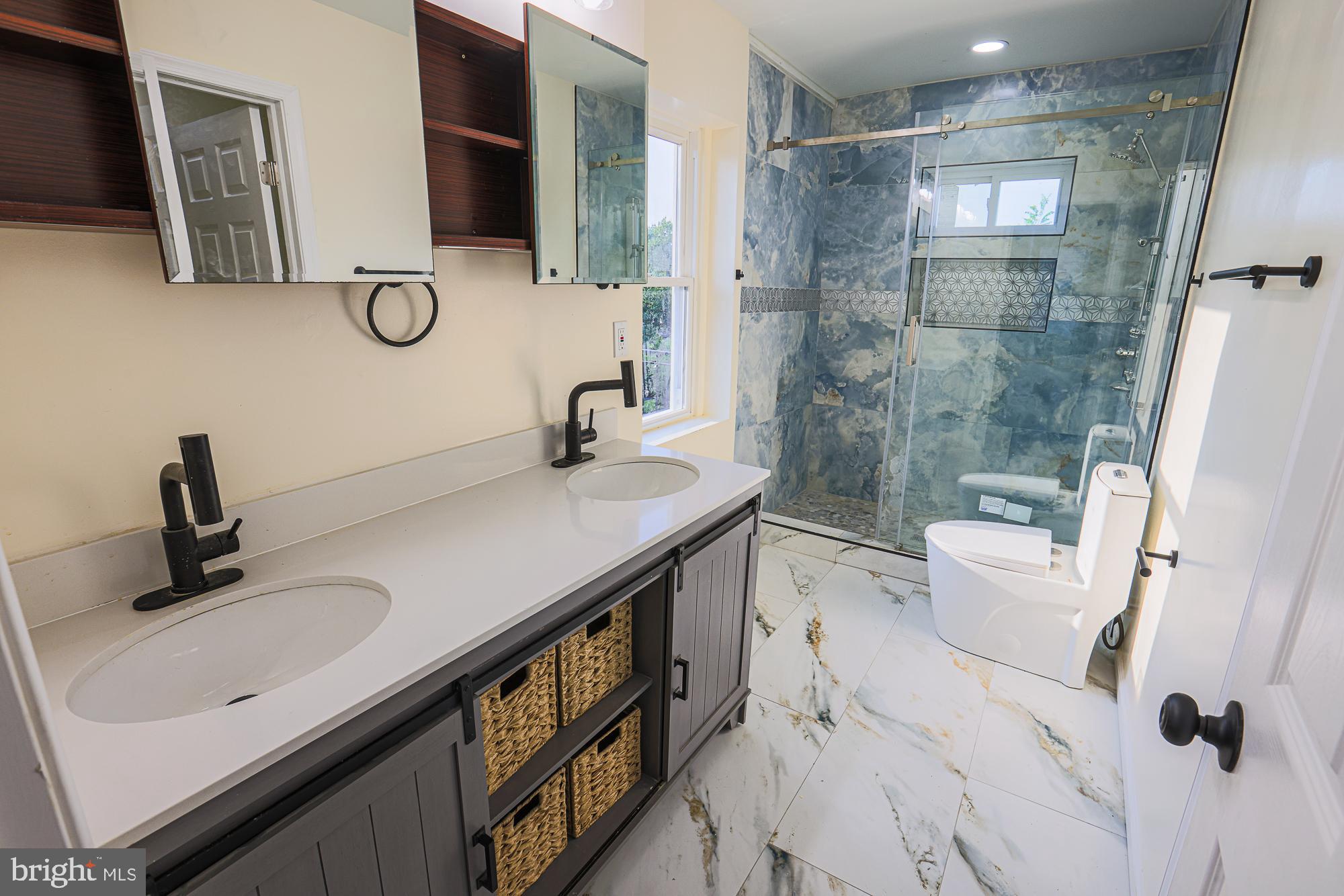 EAST ARLINGTON - Residential