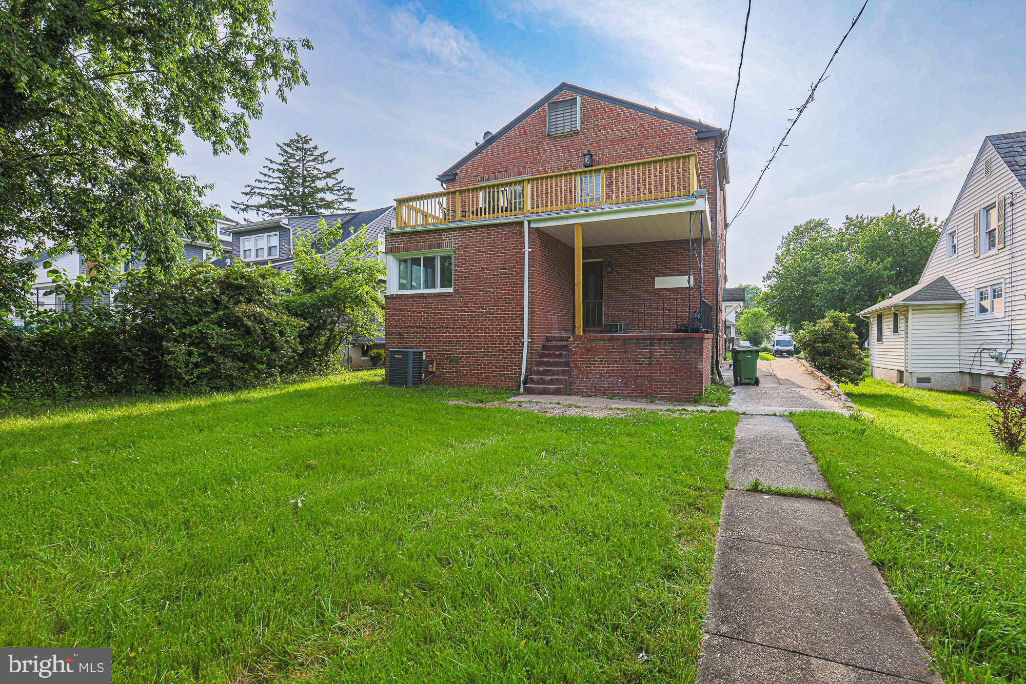 EAST ARLINGTON - Residential