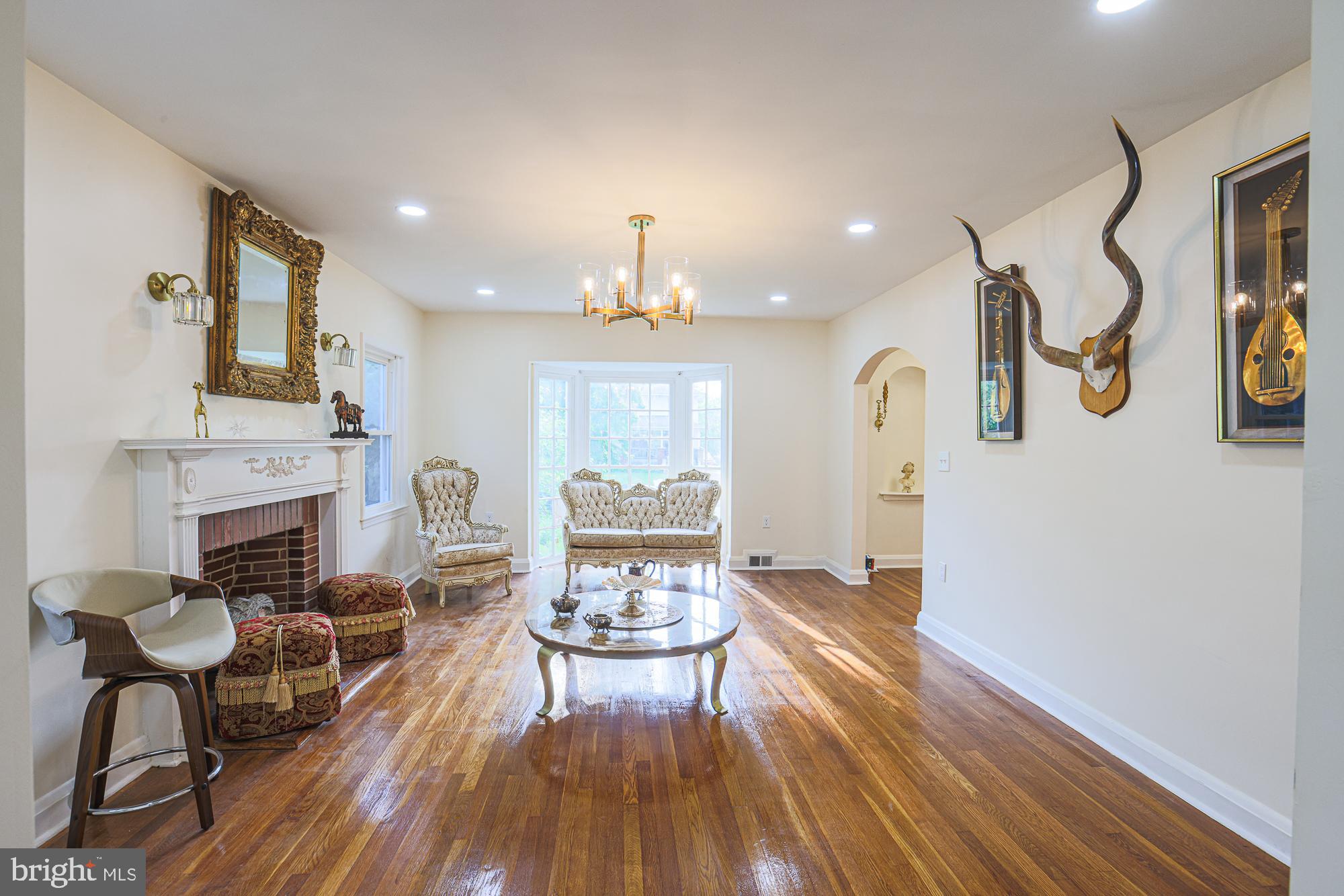 EAST ARLINGTON - Residential