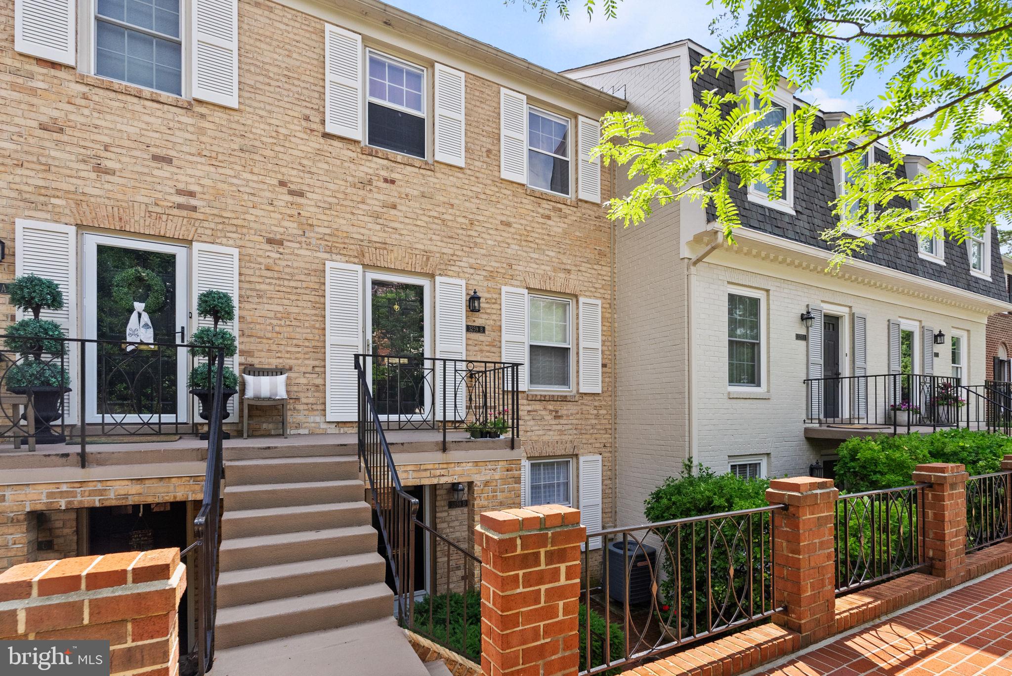 3259 SUTTON PLACE NW D