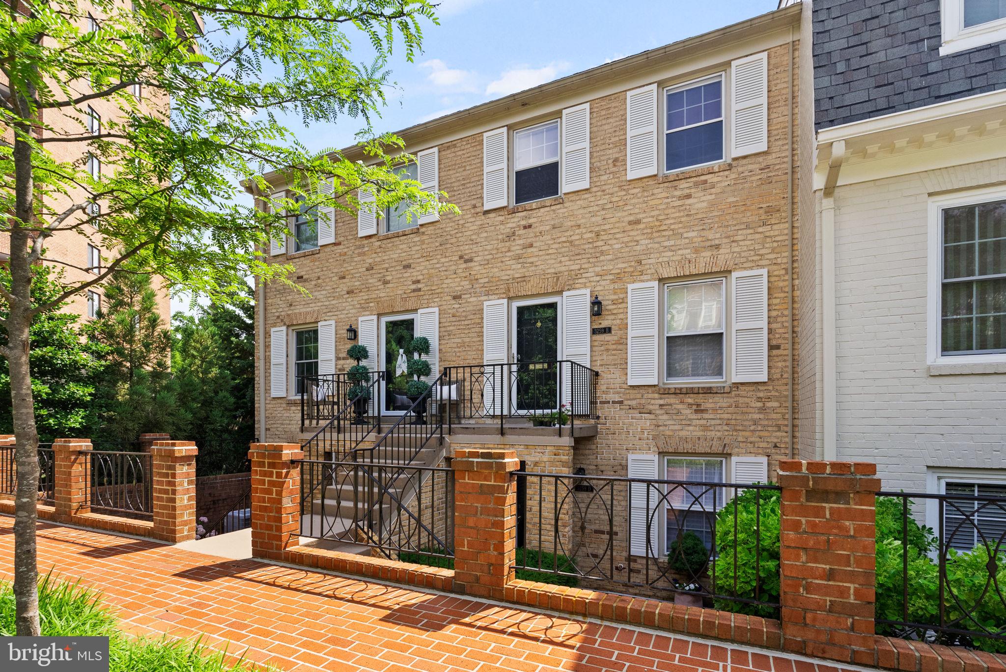 3259 SUTTON PLACE NW D