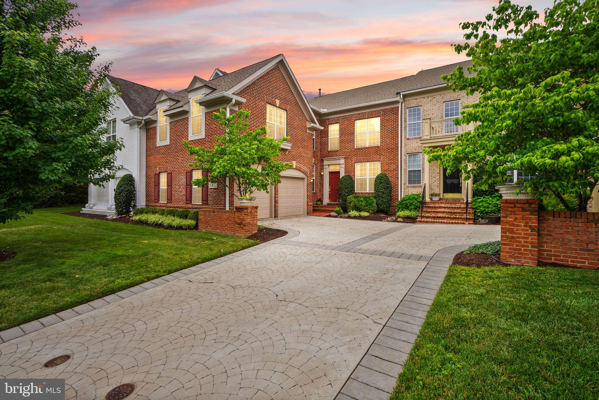 18402 LANIER ISLAND SQUARE