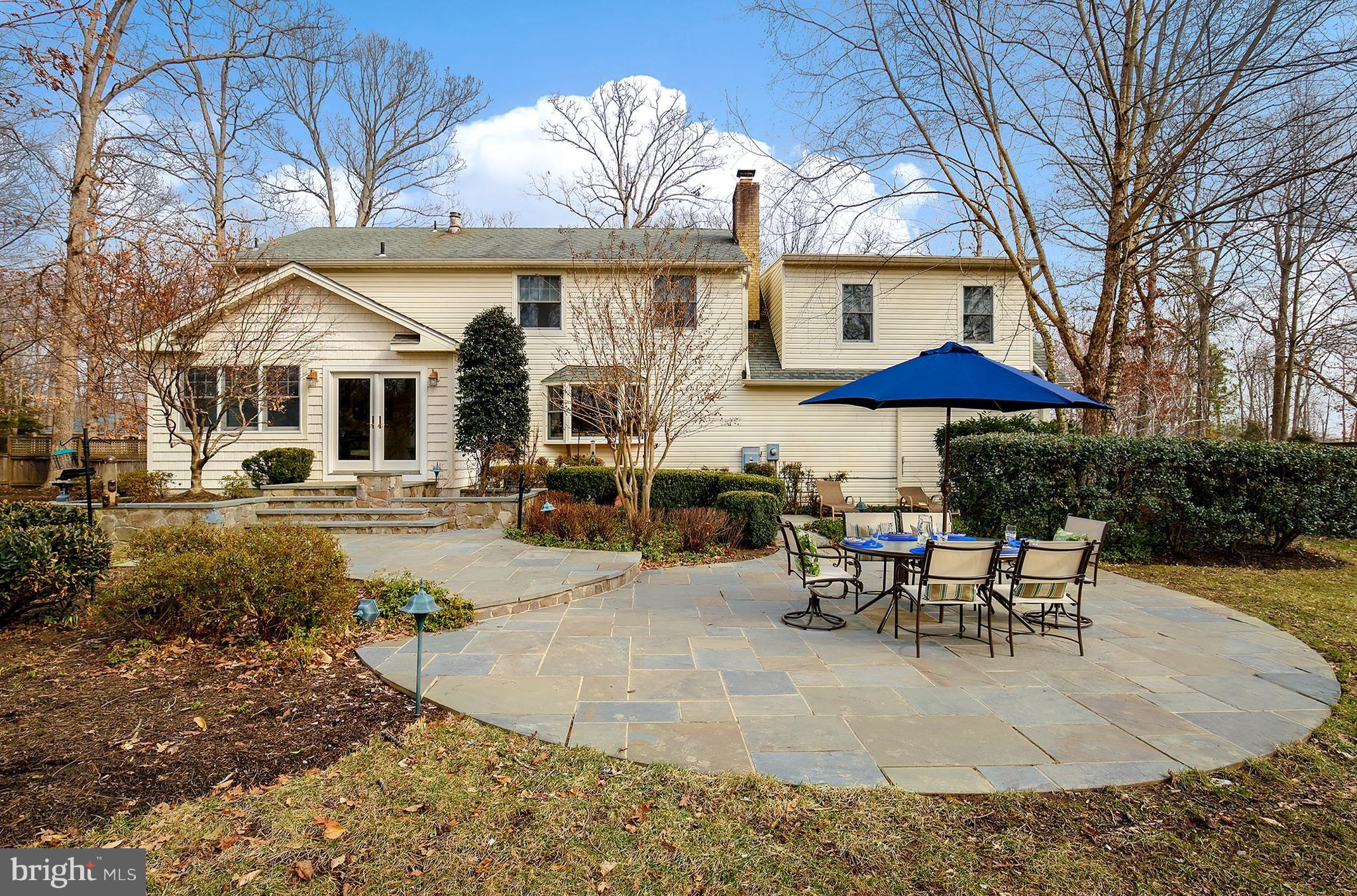 LAURELWOOD - Residential