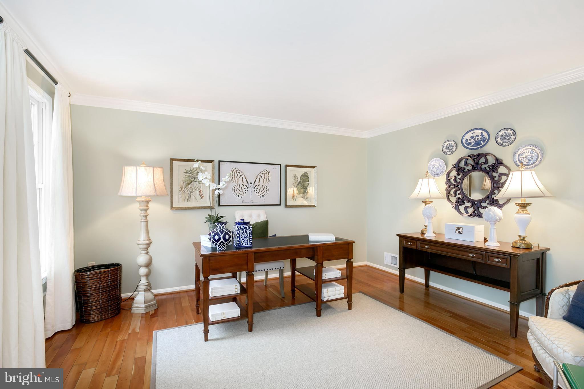 LAURELWOOD - Residential