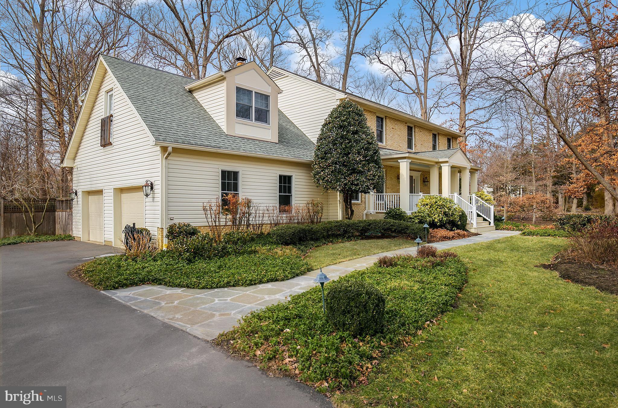 LAURELWOOD - Residential