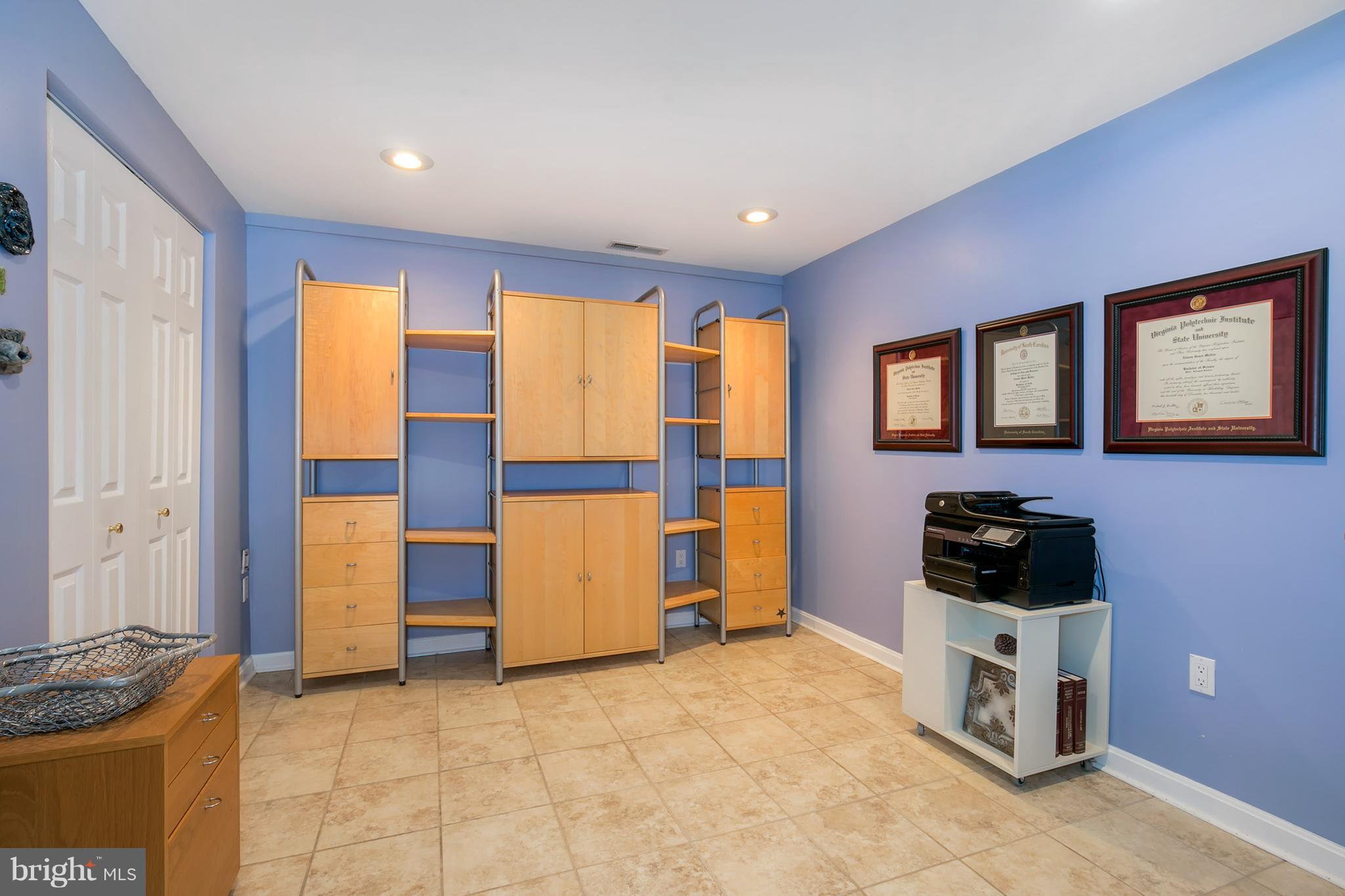 LAURELWOOD - Residential