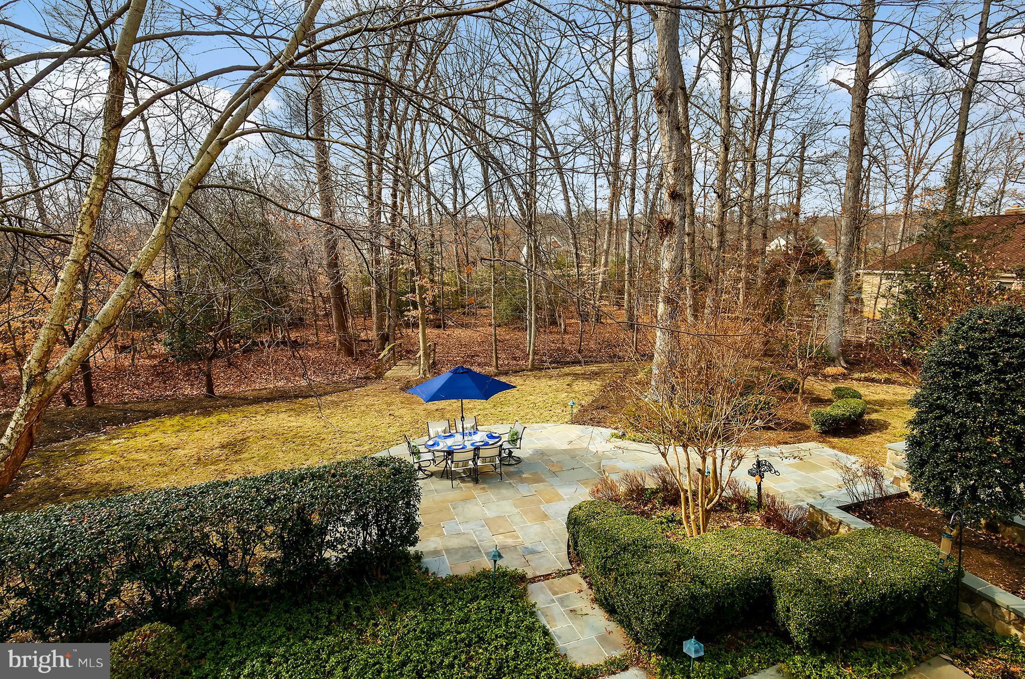 LAURELWOOD - Residential